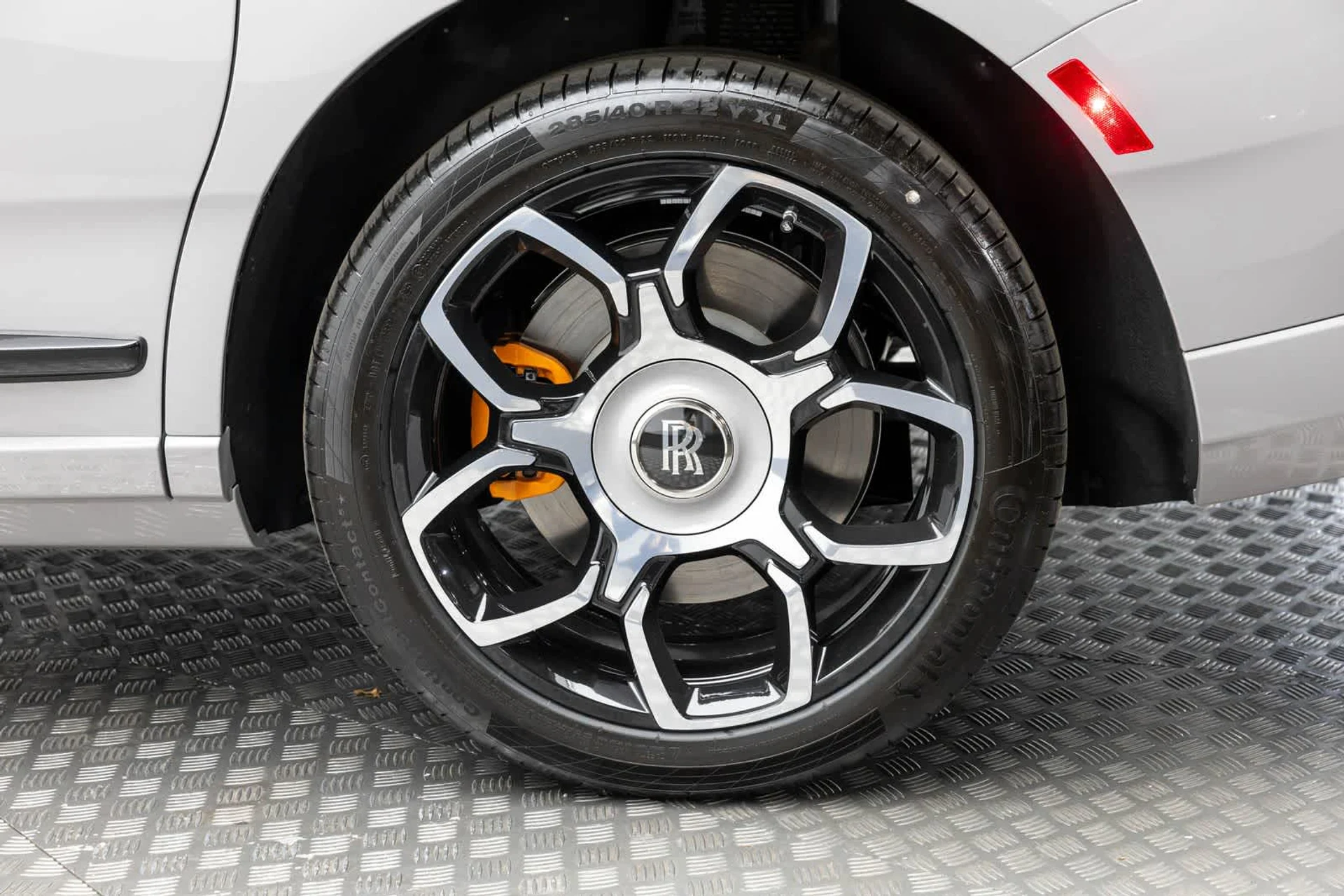 mph056_3341381922_57_b627223469