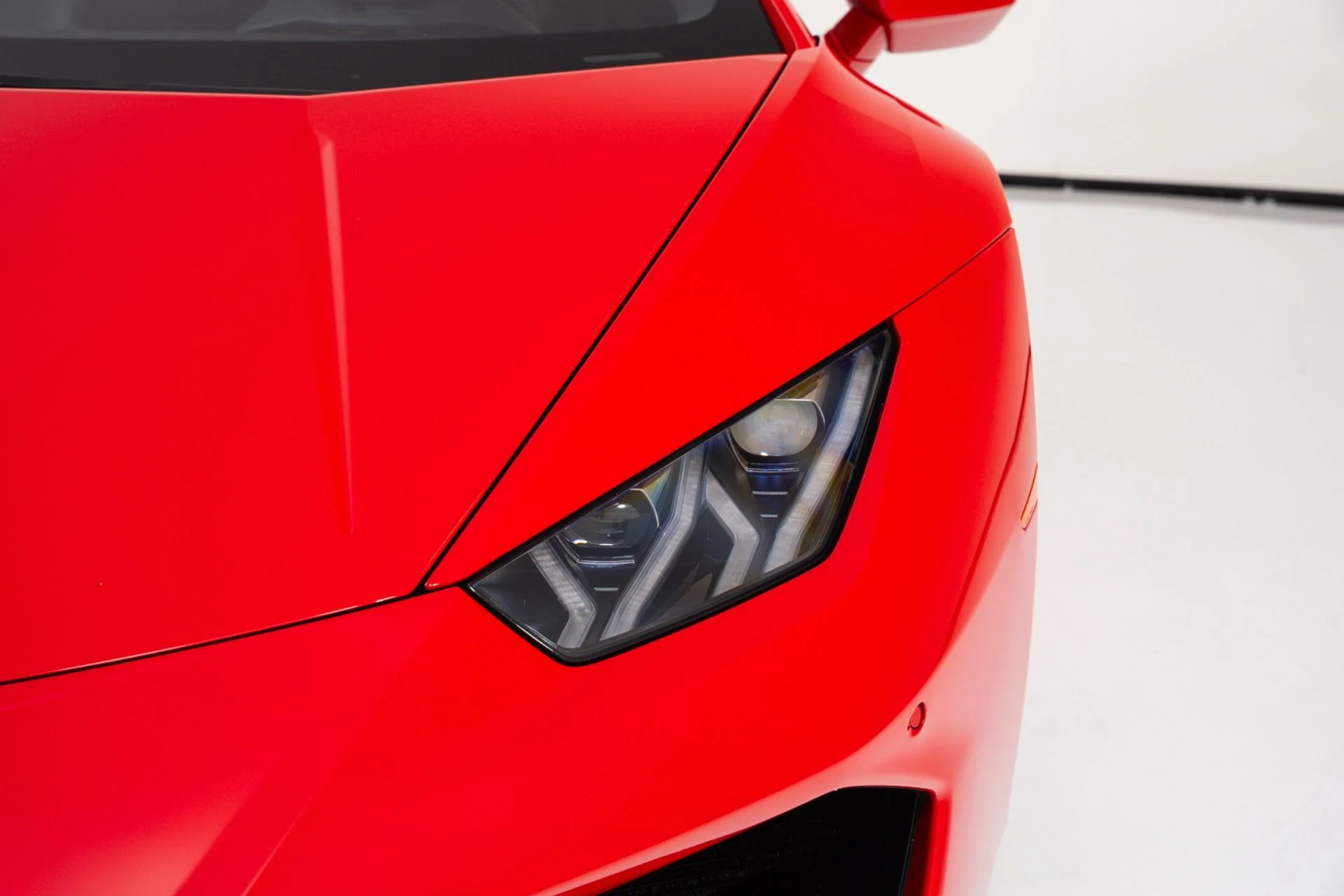mph056_3352895832_Used_2017_Lamborghini_Huracan_LP_580_2_1787346293_f10ac64cbc
