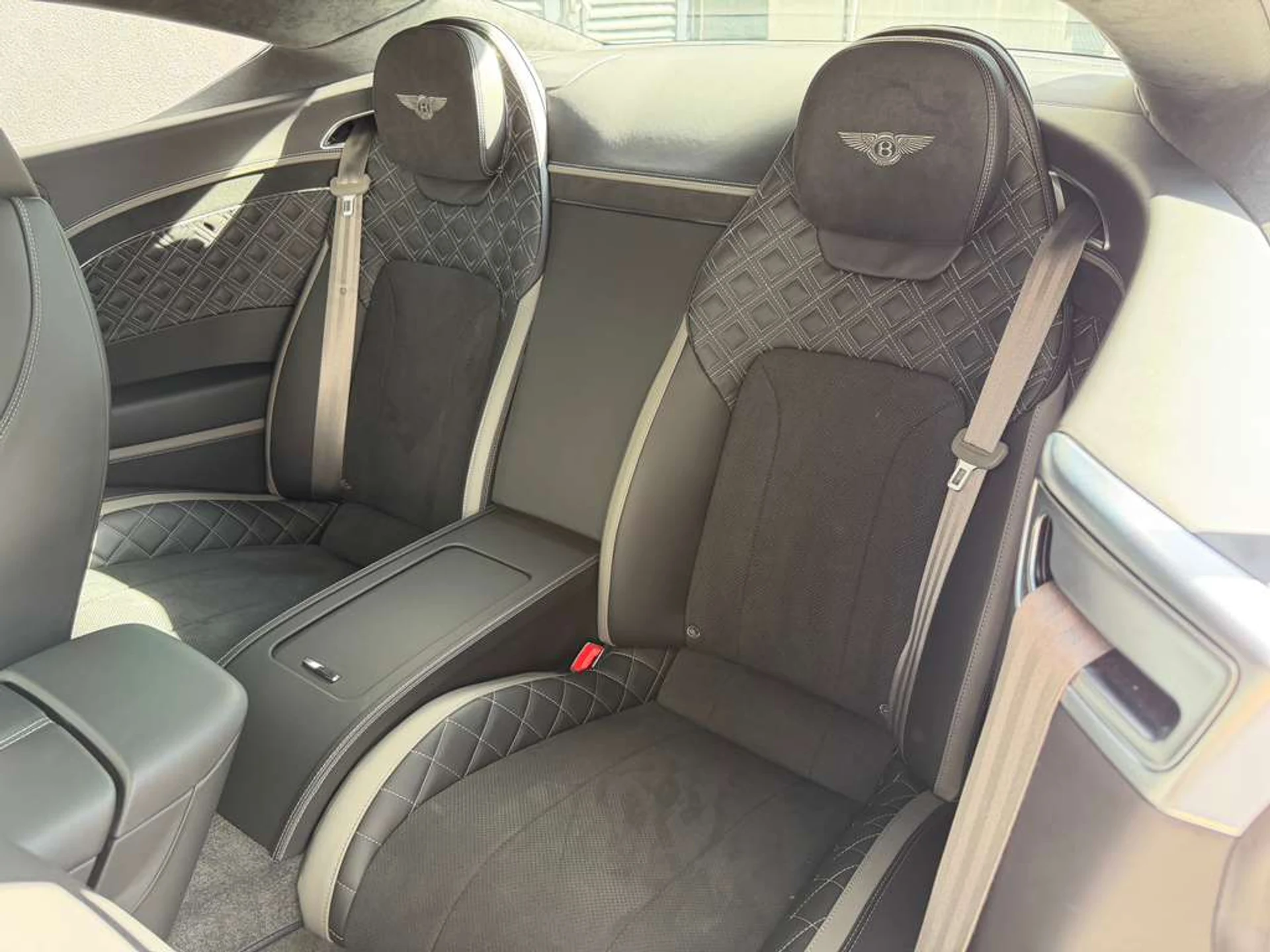 mph056_3372471572_Whats_App_Image_2025_12_17_at_5_40_21_PM_2_b25f7eb0e3