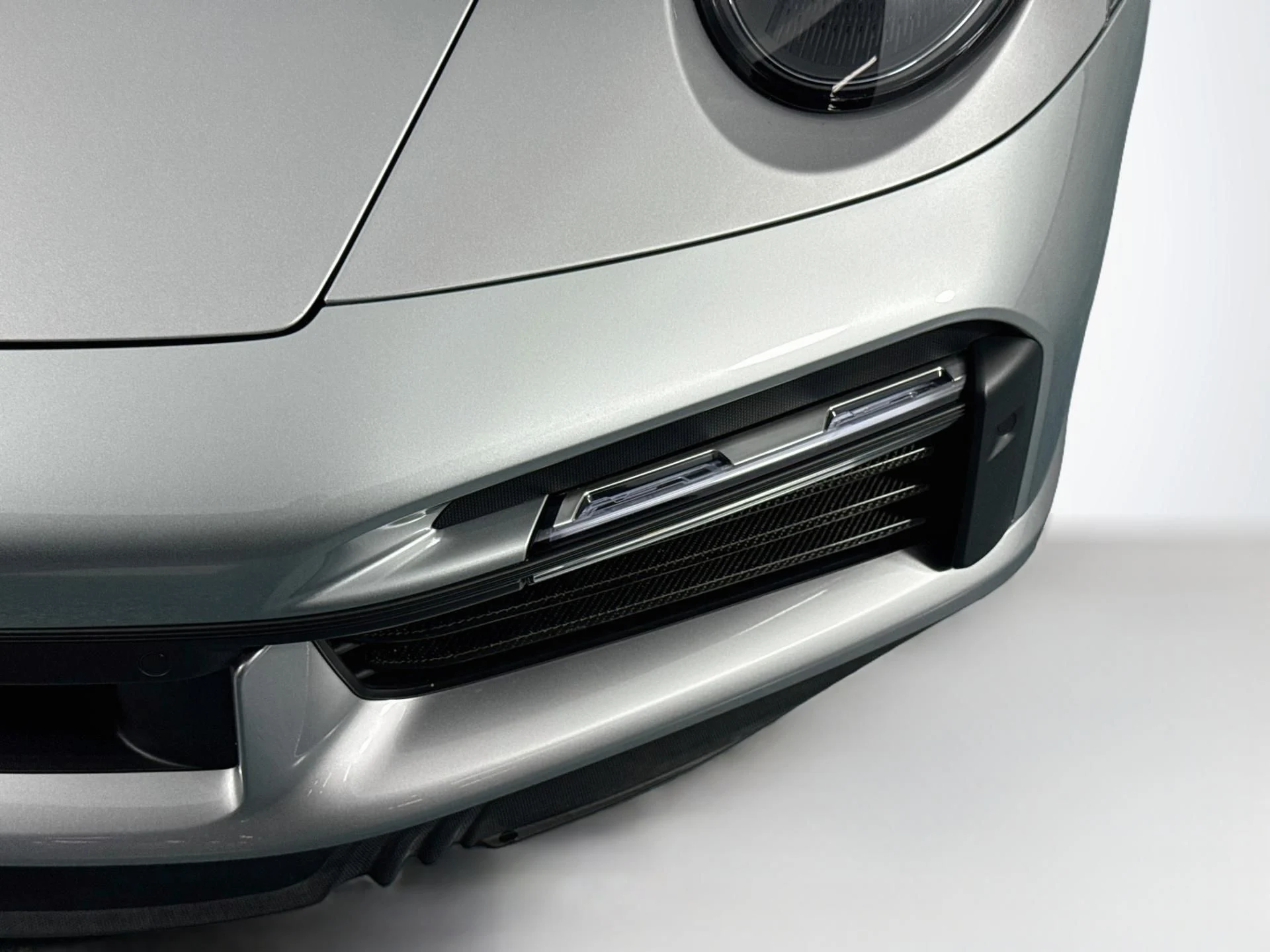 mph056_3374506145_Used_2023_Porsche_911_Turbo_S_1791837367_4610495f2b