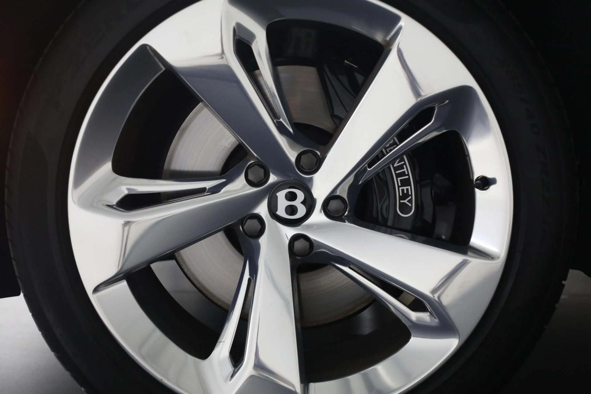 mph056_3380218511_Used_2024_Bentley_Bentayga_EWB_Azure_V8_ba767698c7