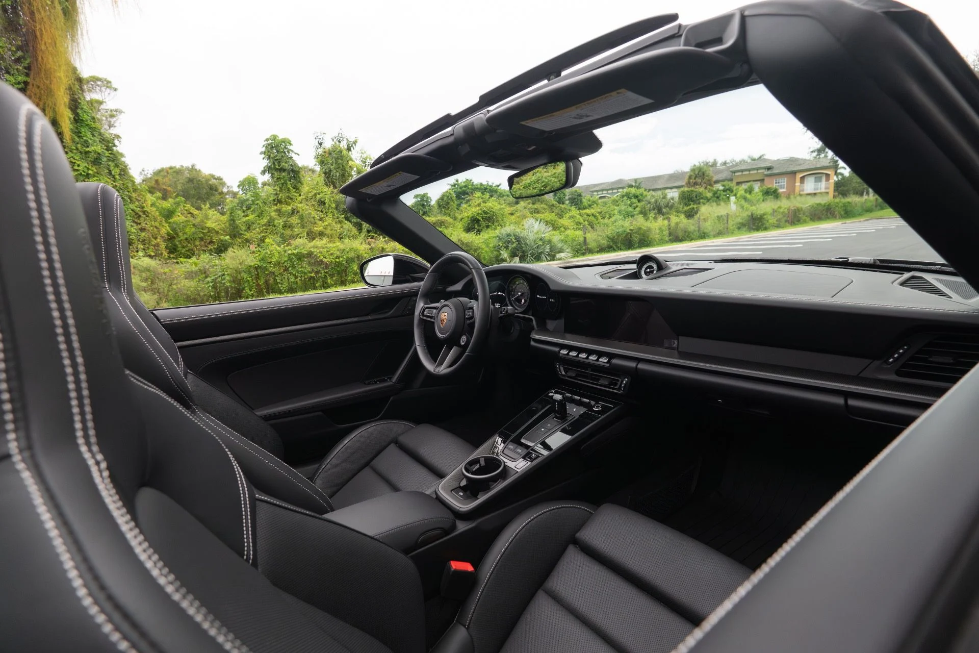 mph056_3384438513_Used_2024_Porsche_911_Targa_4_GTS_1758664145_fc8a0b5a4b