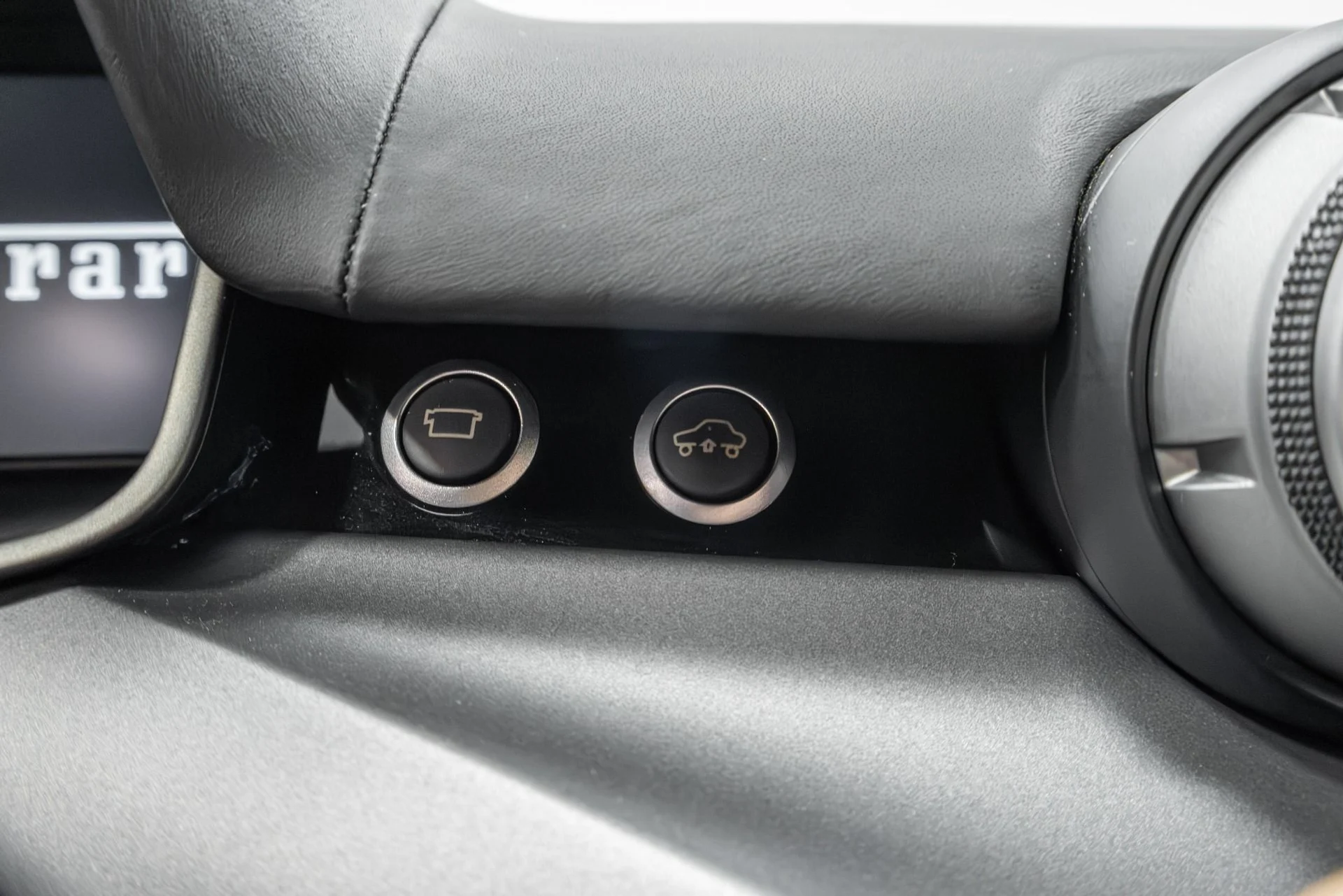 mph056_3410231301_Used_2014_Ferrari_F12_Berlinetta_1768579658_3d880eba5a