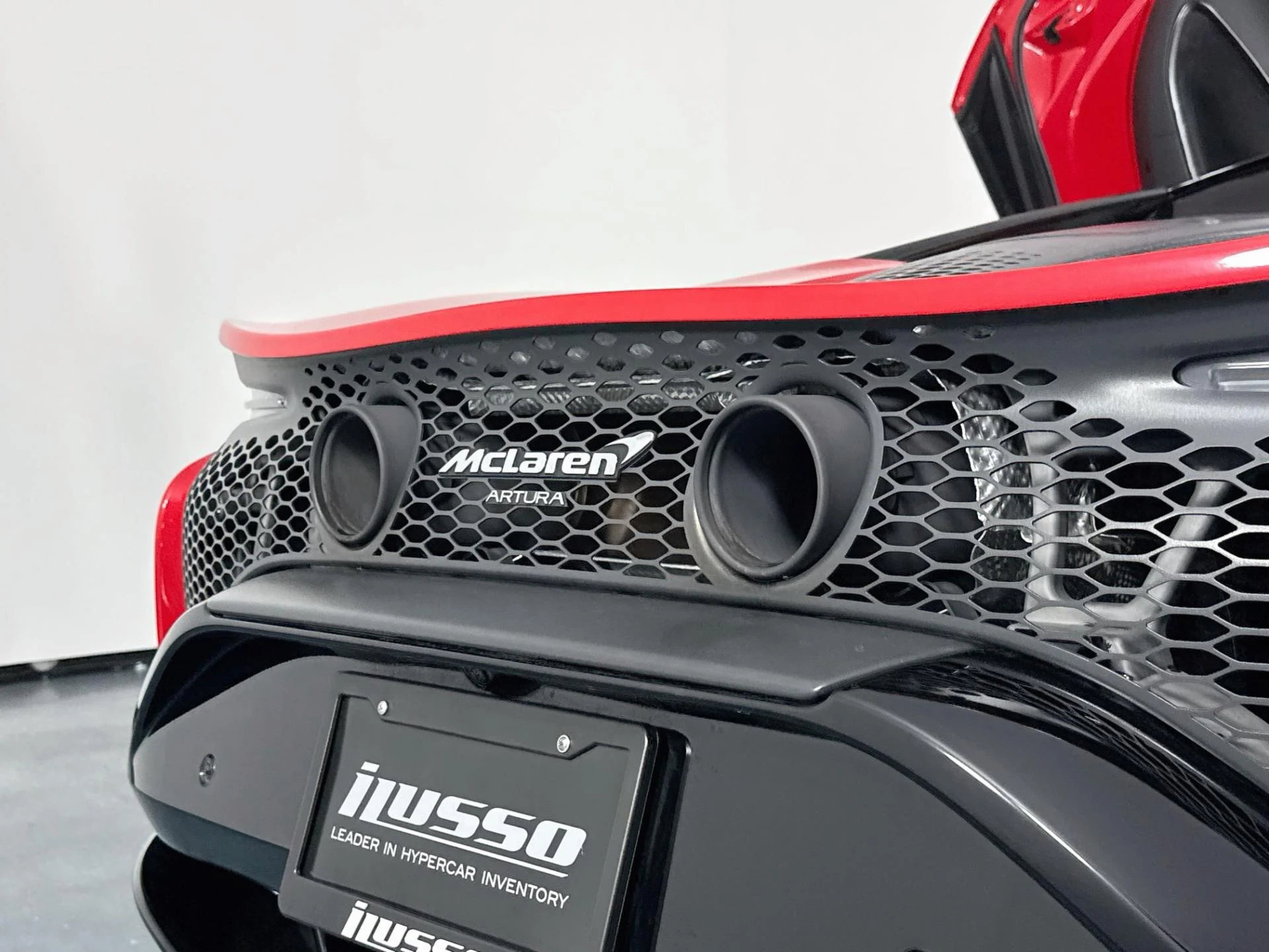 mph056_3412960343_Used_2024_Mc_Laren_Artura_1790203522_9100dc748a