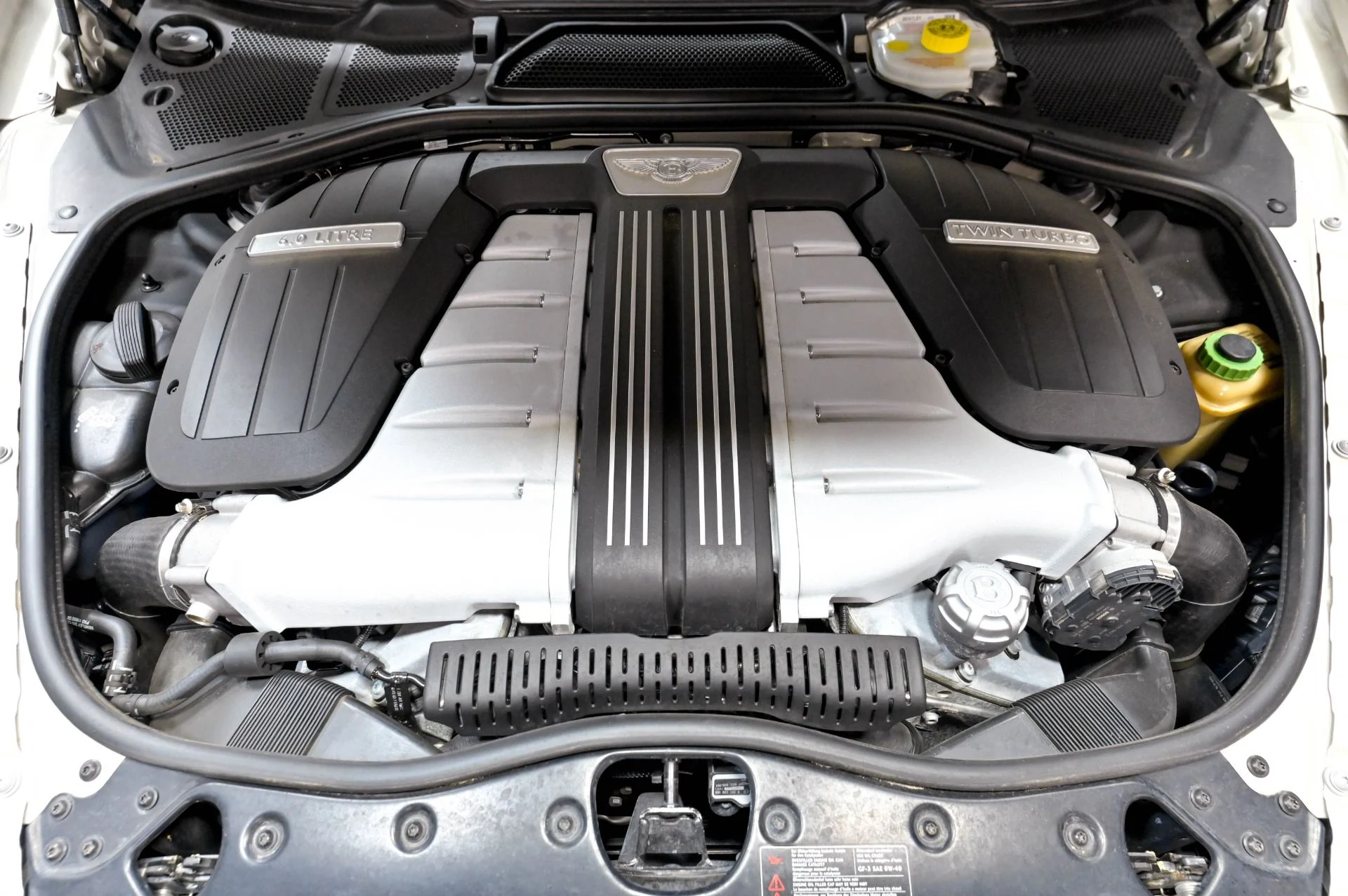 mph056_3418888186_Used_2015_Bentley_Flying_Spur_W12_1784214578_65a6bb2c75