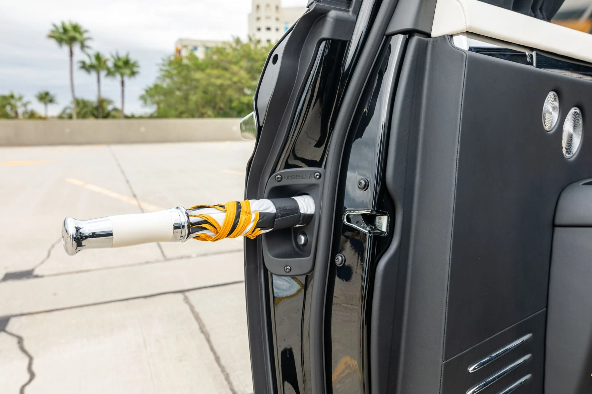 mph056_3483969723_Used_2021_Rolls_Royce_Ghost_EWB_1768869200_3f56aa18b2