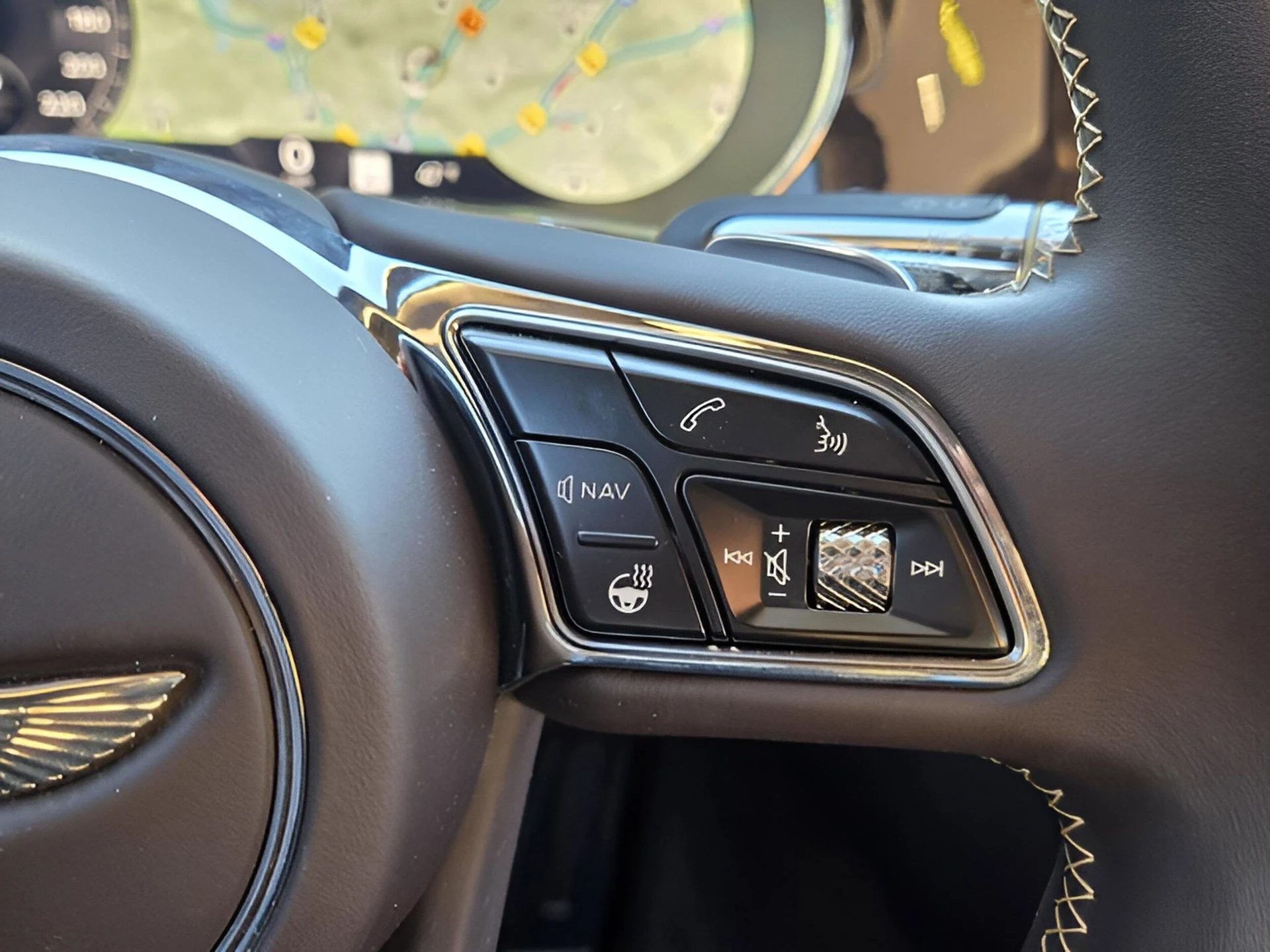 mph056_3507939786_2bc41ea76853bd91730896462b18098cx_1bf9a232ae