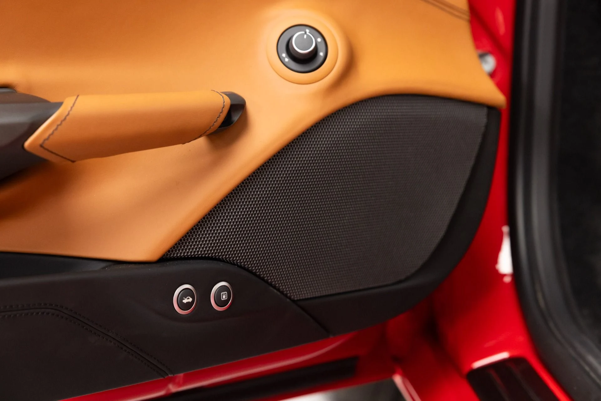 mph056_3511496104_Used_2019_Ferrari_488_Spider_1787231121_2f8d414e28