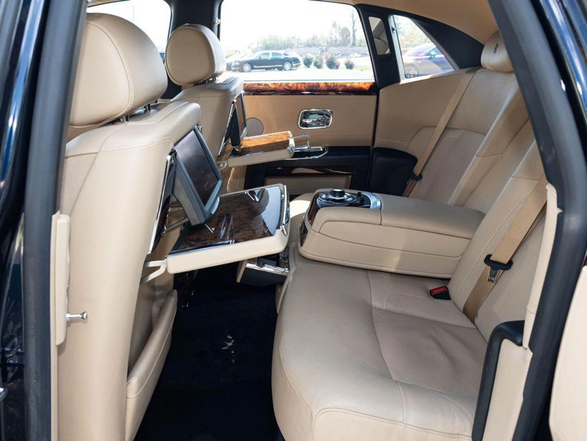 mph056_3515192222_504934488_69c6ebb75561dbbd2d618c0a_df82c56cab