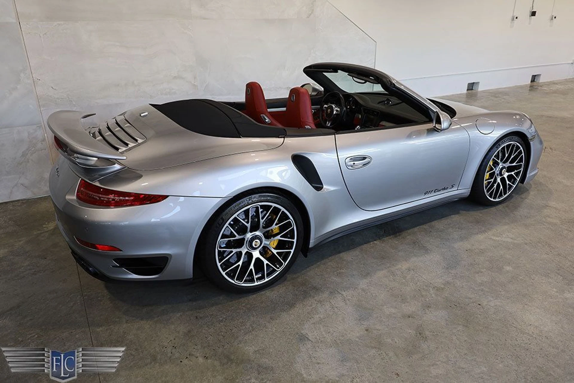 mph056_3541818451_used_2014_porsche_911_turbocabriolet_9689_22886118_57_1024_09c1463aef