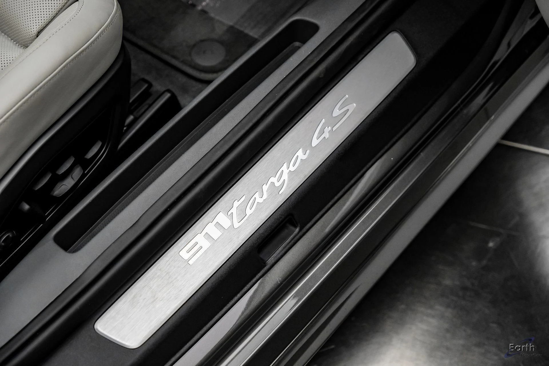 mph056_3554065134_1b654ef3211cbaf38bb9c593c1c6524cx_d345cae798