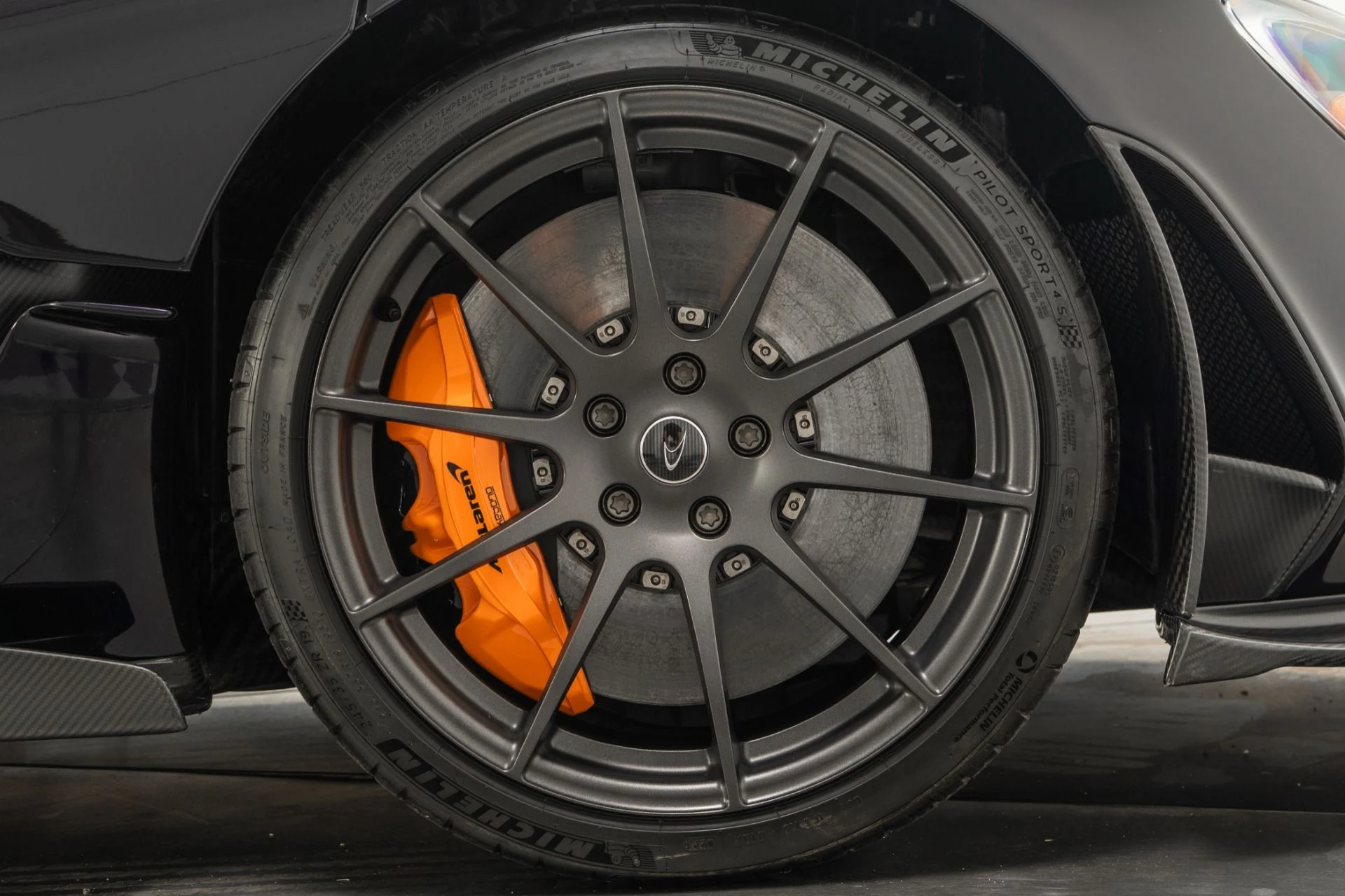 mph056_3554108172_Used_2015_Mc_Laren_P1_1757693510_f7083d28e9