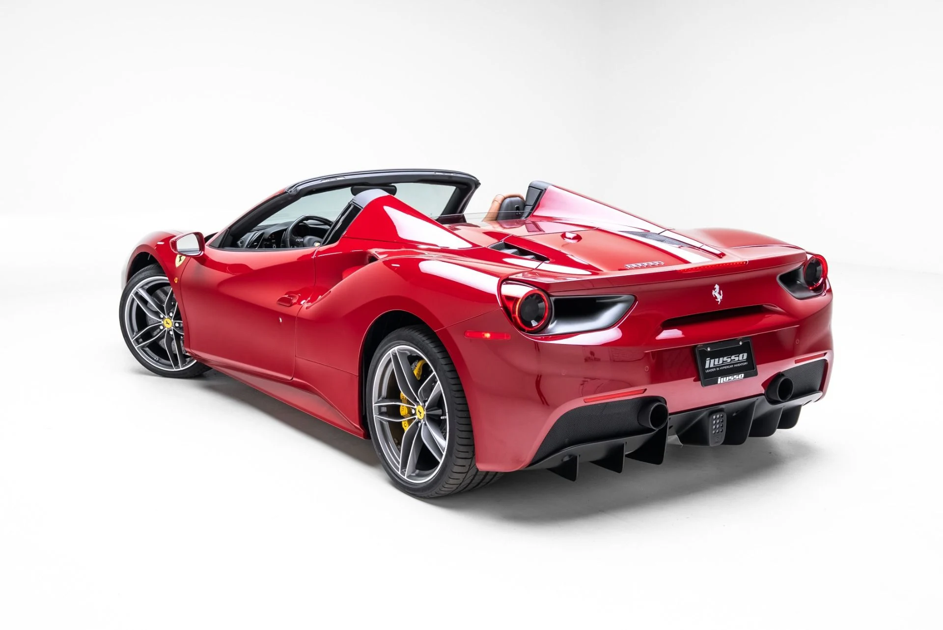 mph056_3558601487_Used_2019_Ferrari_488_Spider_1773085874_e40f092bb9