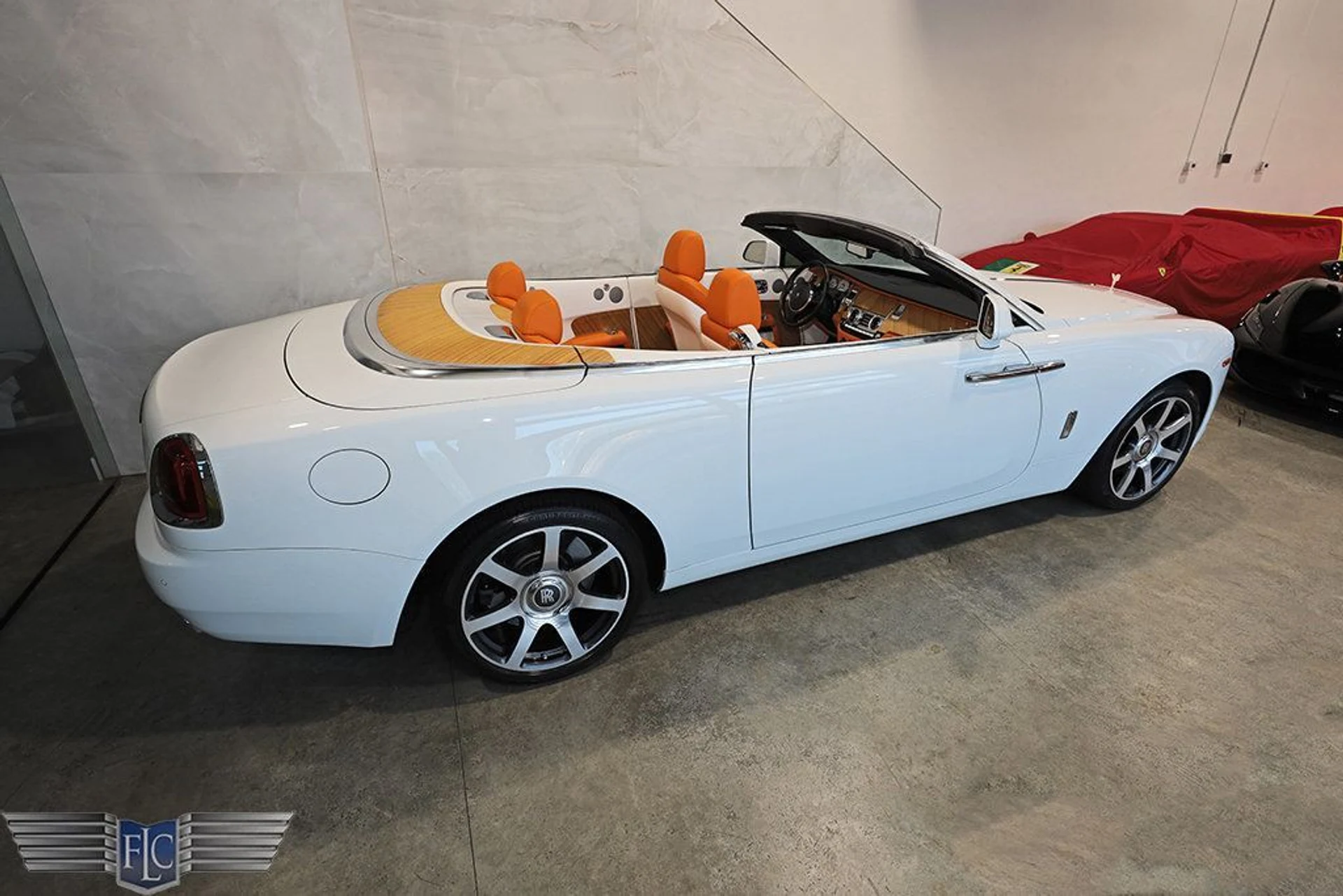 mph056_3579125861_used_2017_rolls_royce_dawn_convertible_9689_23041760_57_1024_1a58f44a8a