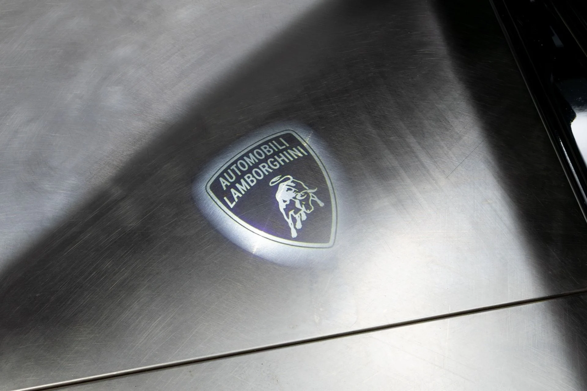 mph056_3586862144_Used_2020_Lamborghini_Huracan_EVO_1774302788_6b826965b3