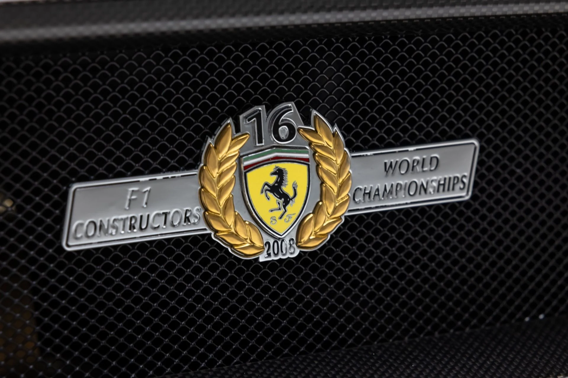 mph056_3601266464_13488_p57_l_b37f090602