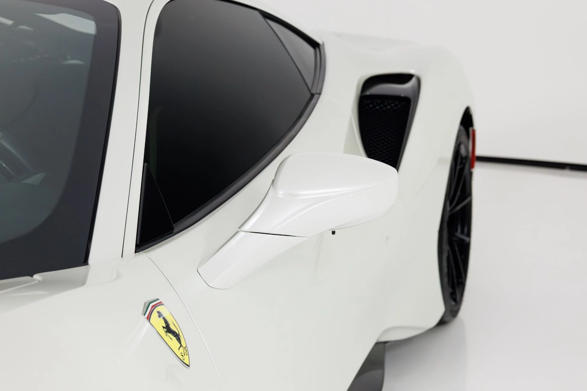 mph056_3609087788_Used_2020_Ferrari_488_Pista_1771886513_58f7b10798