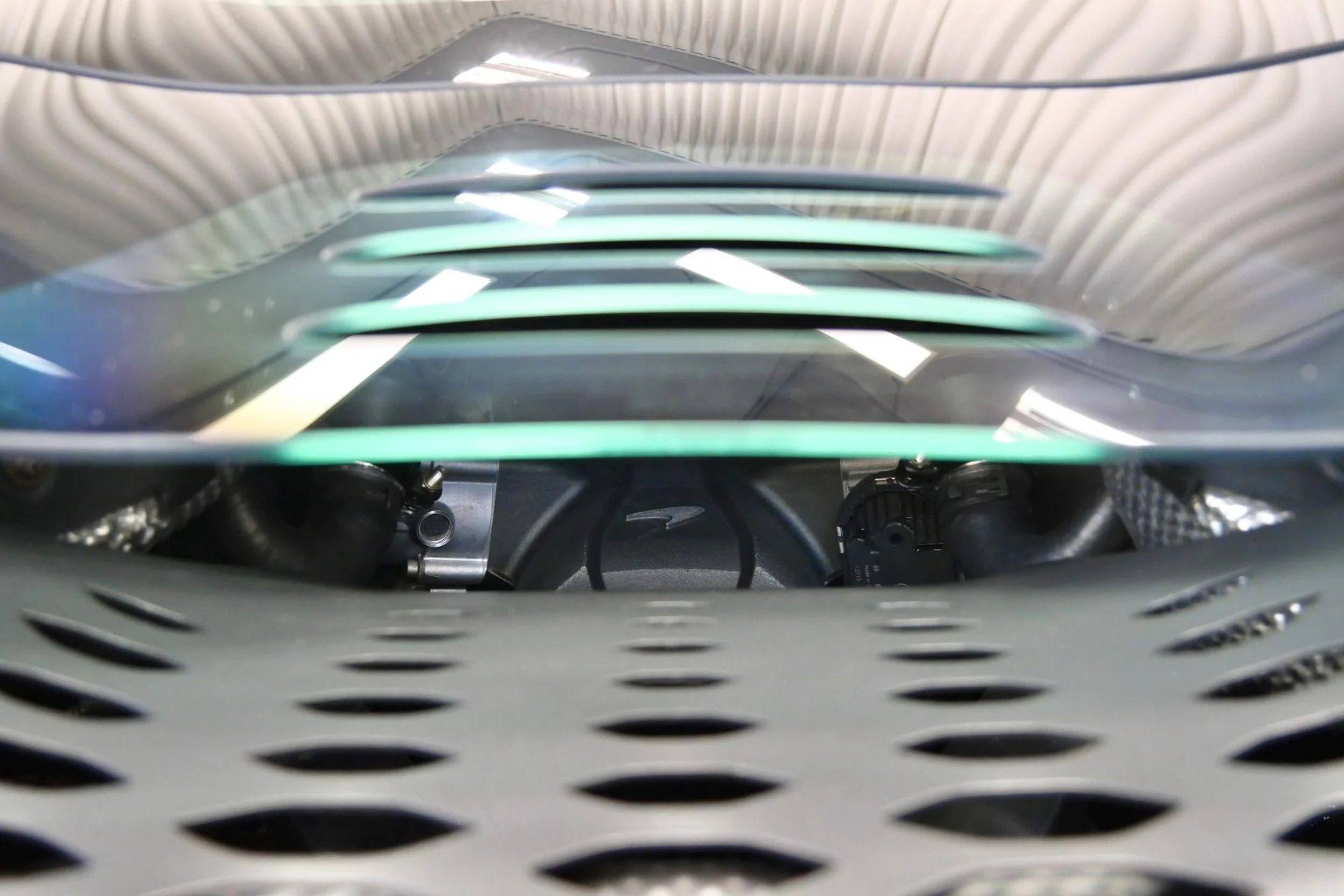 mph056_3628050553_Used_2021_Mc_Laren_765_LT_1755712071_fdb32dc65b