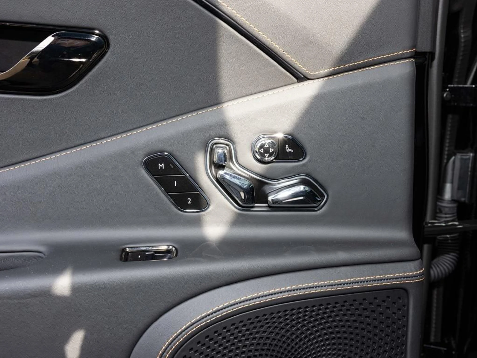 mph056_3631806760_476605579_692b3282d4777c6cf2abe896_93a97da078