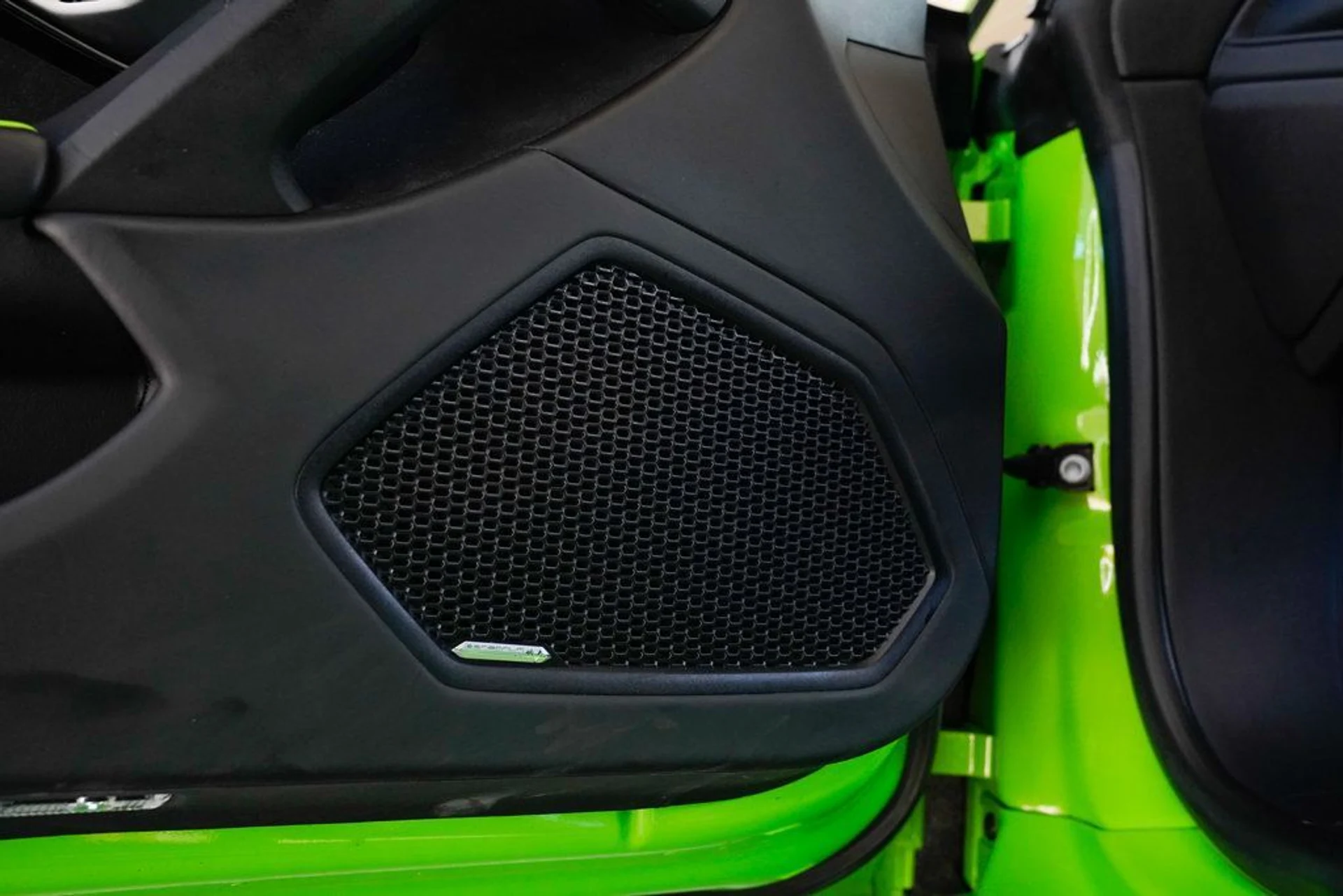 mph056_3656633000_used_2020_lamborghini_huracan_evo_coupeawd_14354_22890839_57_1024_62e7ca663a