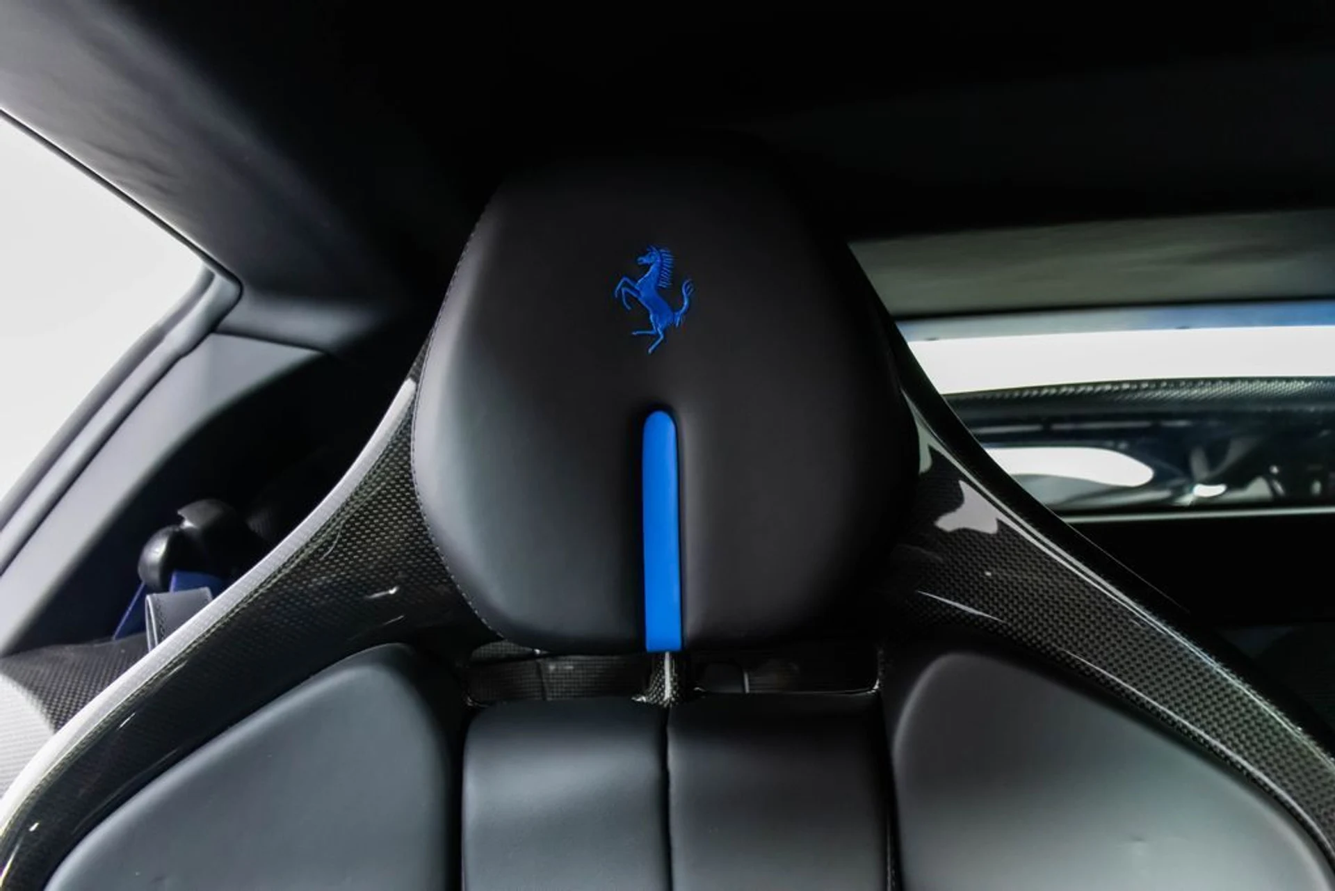 mph056_372440894_e253908754cc4ae9660e80520eab5d7bx_ee555f6e3d