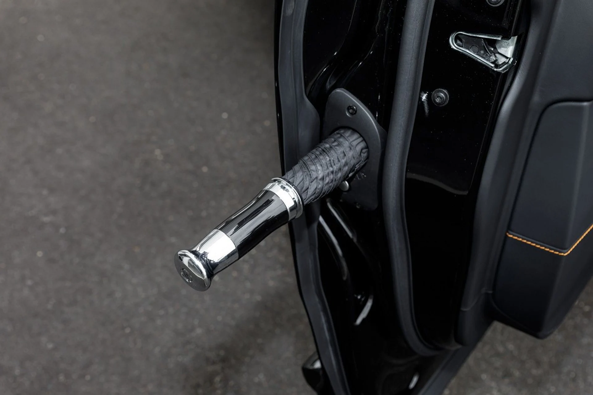 mph056_3734226855_649_p57_l_680018d0ee