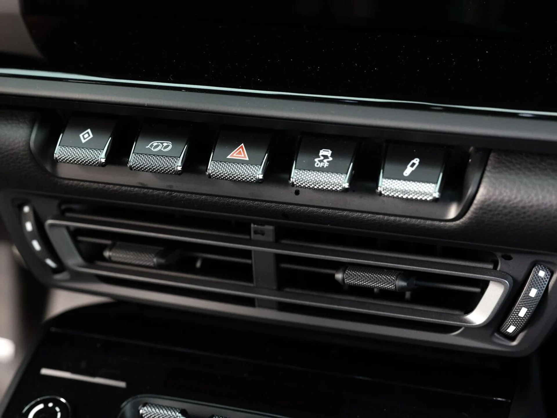 mph056_375247491_5o8rhey8b12iffgp8t1bl3ptn8ow_d4f261b186