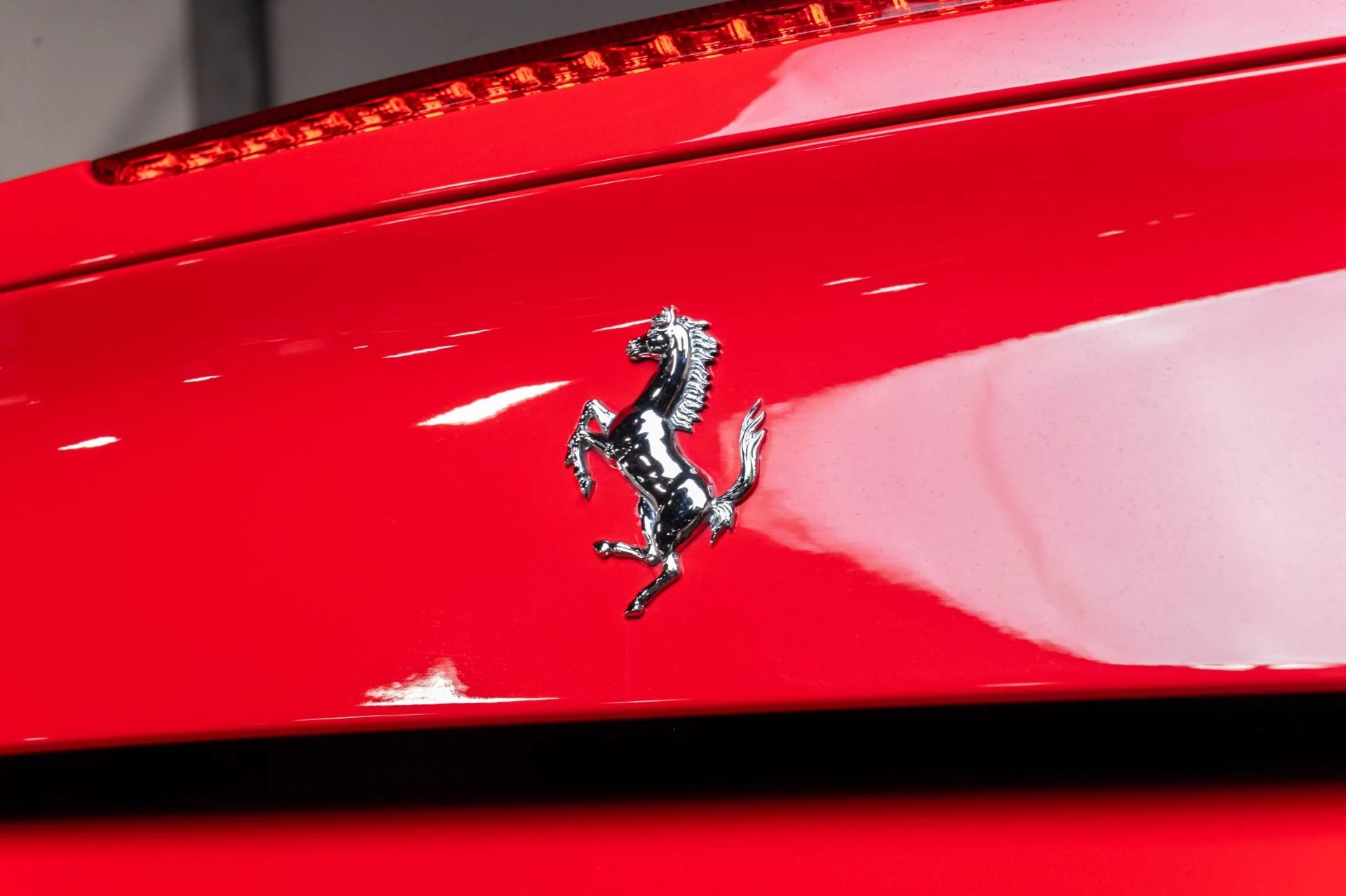 mph056_3765655236_Used_2018_Ferrari_488_GTB_1785189078_cc5d803267