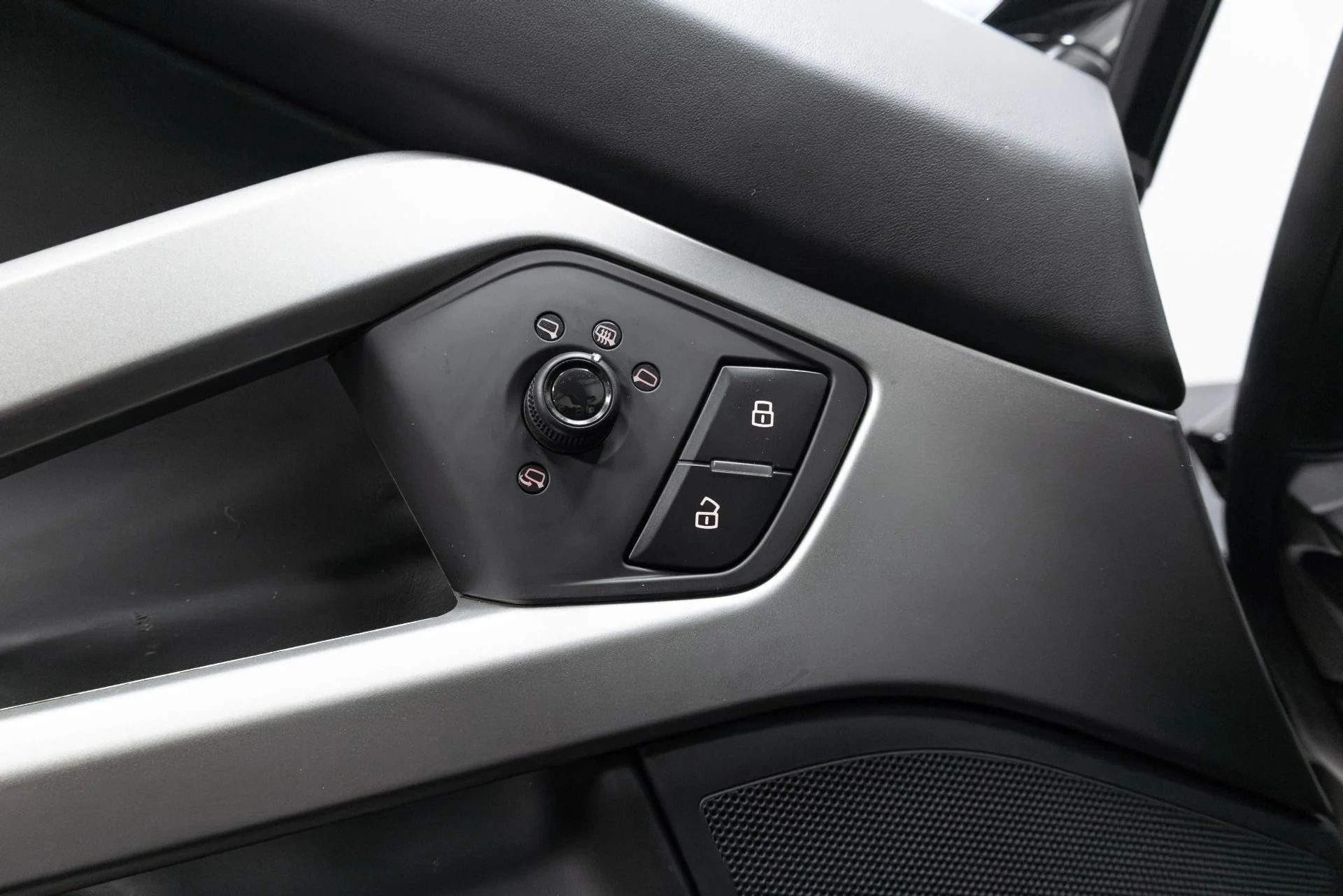 mph056_3769063309_Used_2015_Lamborghini_Aventador_LP_700_4_1780593182_3af7711c57