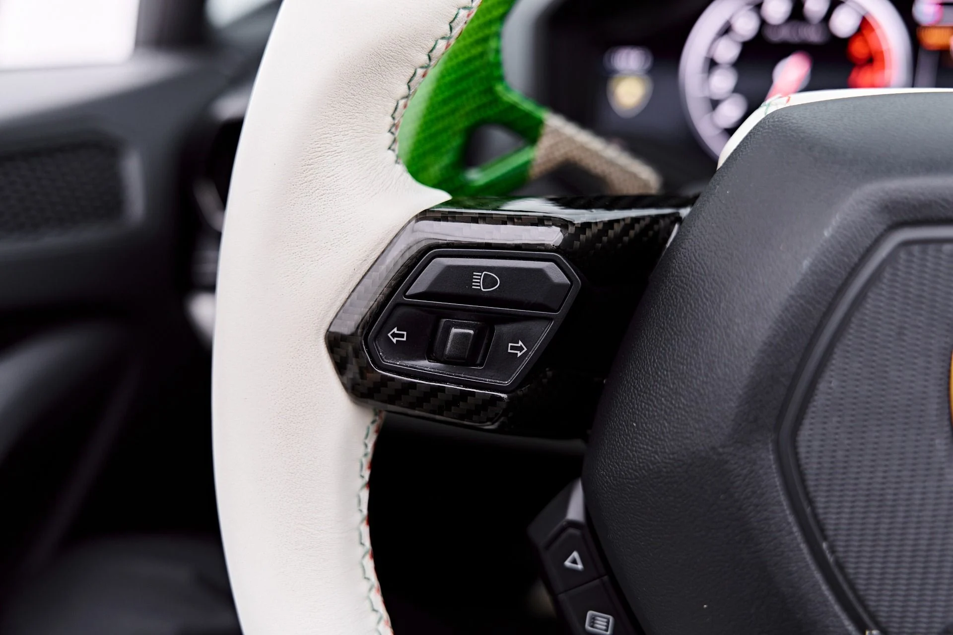 mph056_379516557_Used_2017_Lamborghini_Huracan_1786741819_e0e974d450