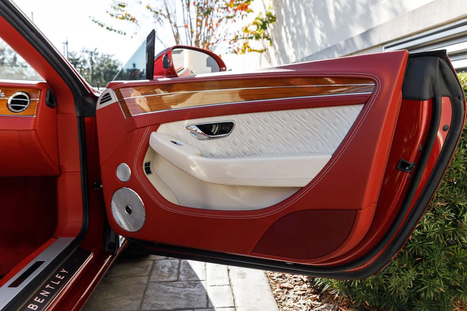 mph056_3808543075_57_bdcef49ea1