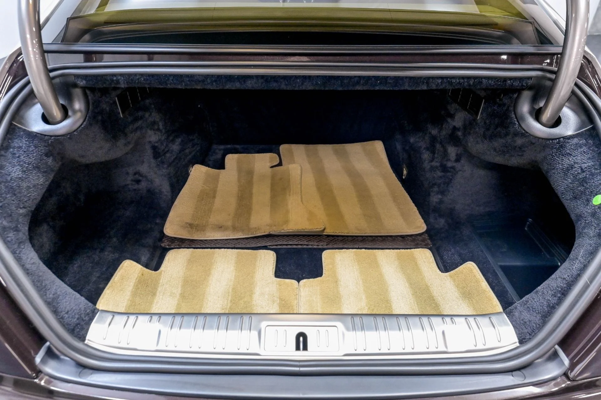 mph056_380954771_Used_2014_Rolls_Royce_Wraith_1783020984_233836e1bf