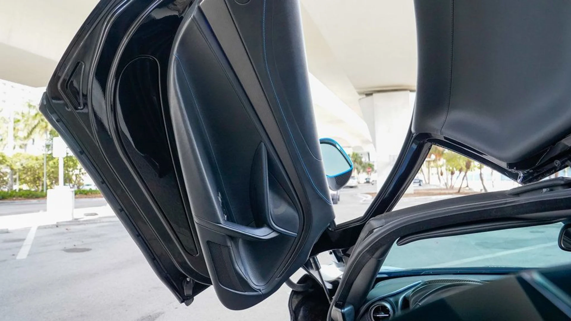 mph056_3828060749_used_2021_mclaren_765lt_coupe_14354_22828181_57_1024_bee08a3580