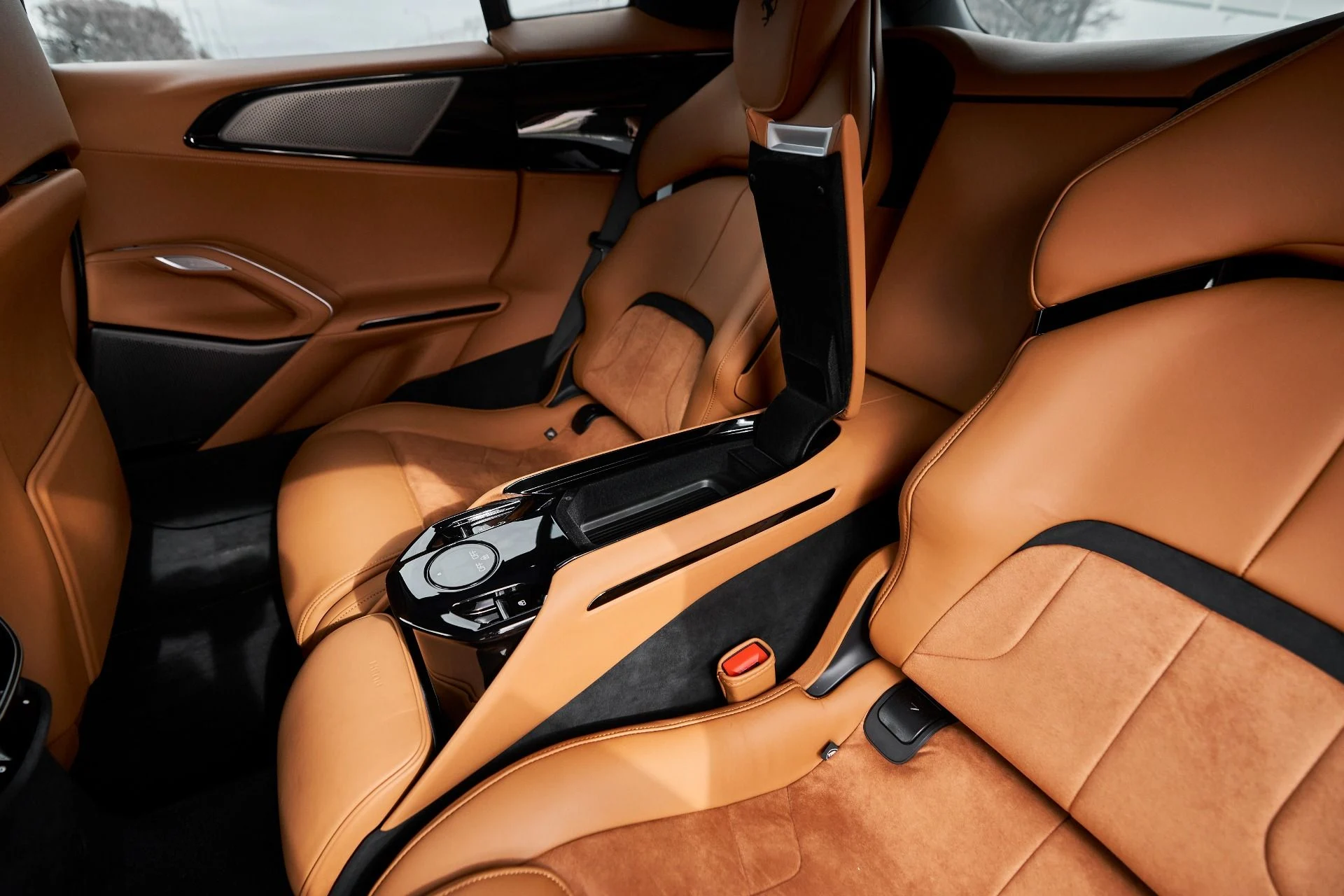 mph056_3840189261_Used_2025_Ferrari_Purosangue_1762993306_078566093a