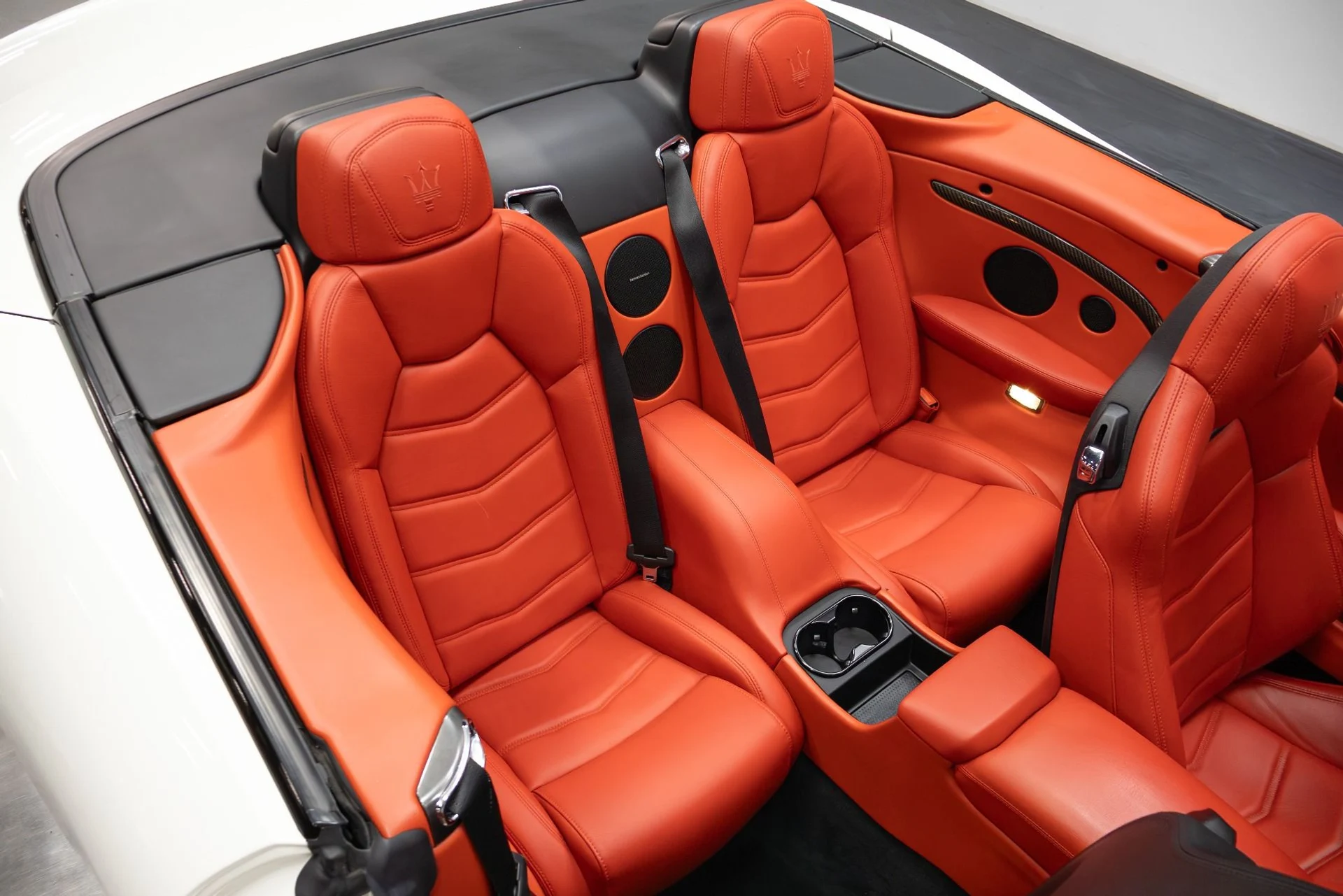 mph056_3844261382_Used_2018_Maserati_Gran_Turismo_1761598740_6cf079788d