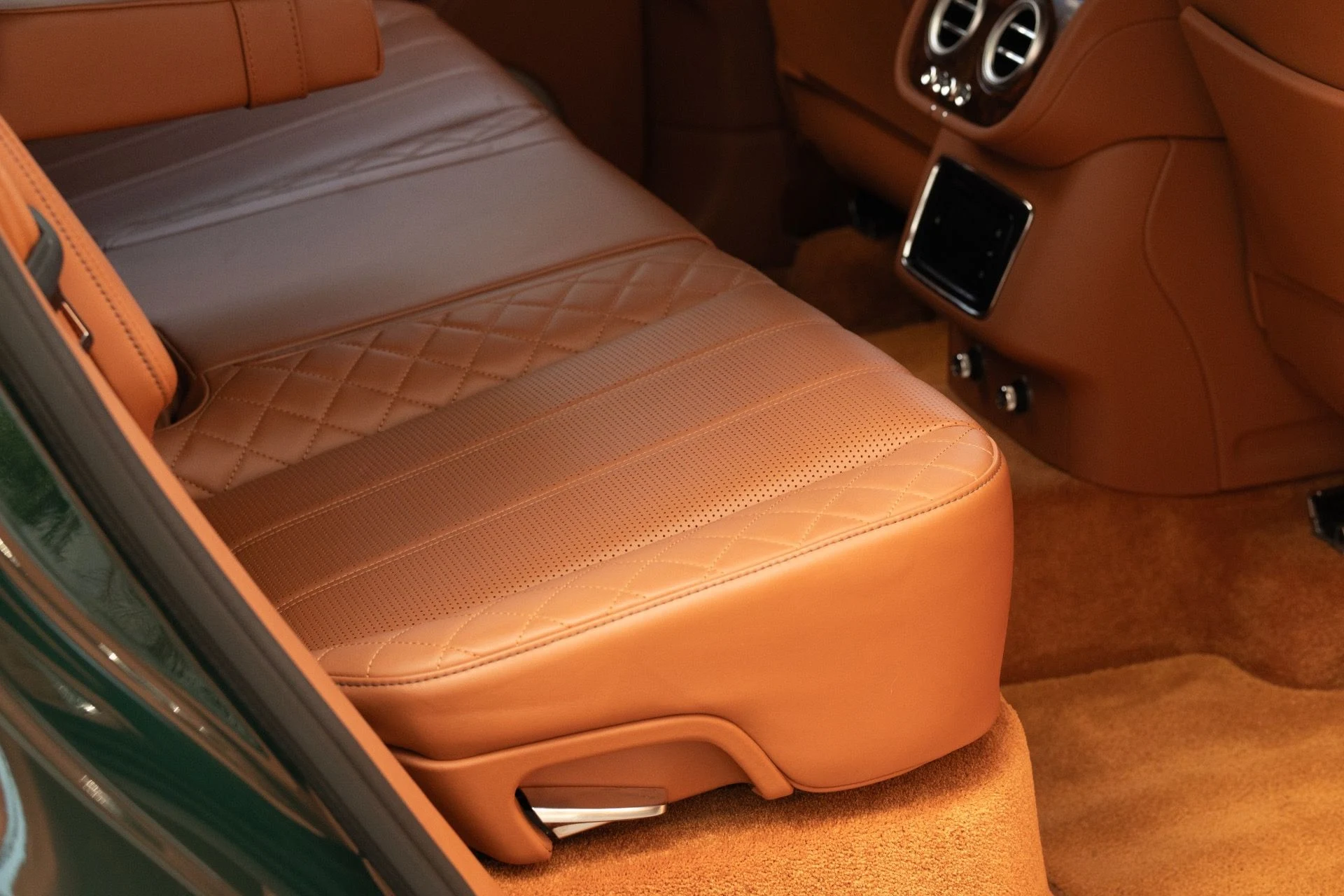 mph056_3875152538_Used_2017_Bentley_Bentayga_W12_First_Edition_1762986986_74244b5cad