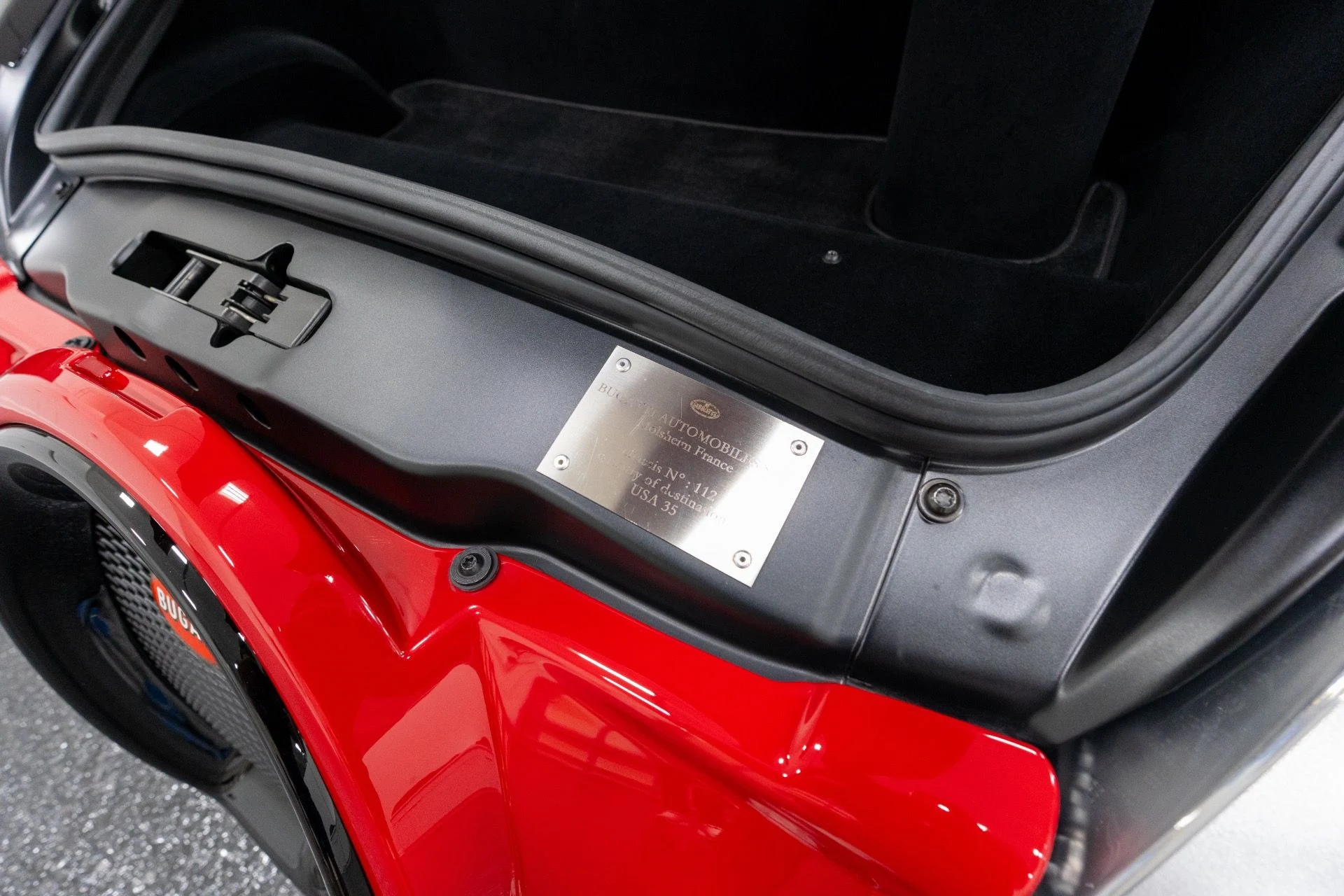 mph056_3889366620_Used_2008_Bugatti_Veyron_164_1769463944_271d0dc38c