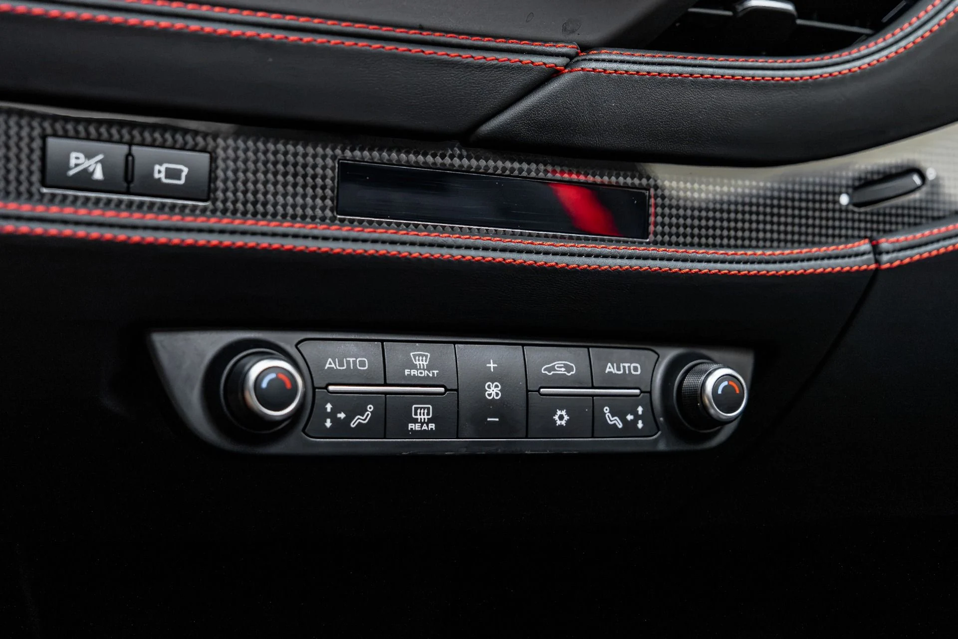 mph056_3890172484_Used_2022_Ferrari_F8_Spider_1785267093_476c883897