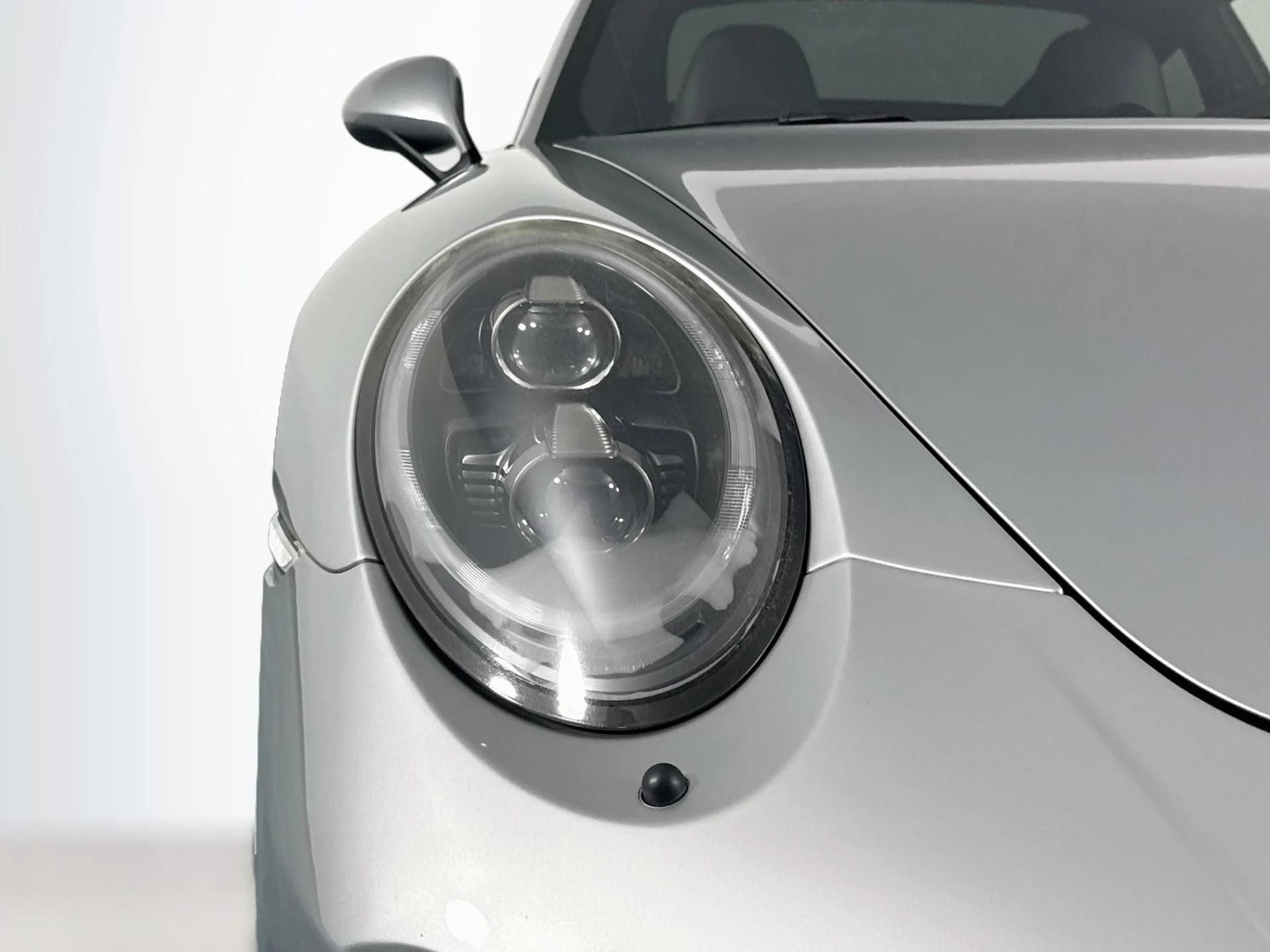 mph056_3898351431_Used_2018_Porsche_911_Carrera_4_GTS_1791931124_f52e6b754e
