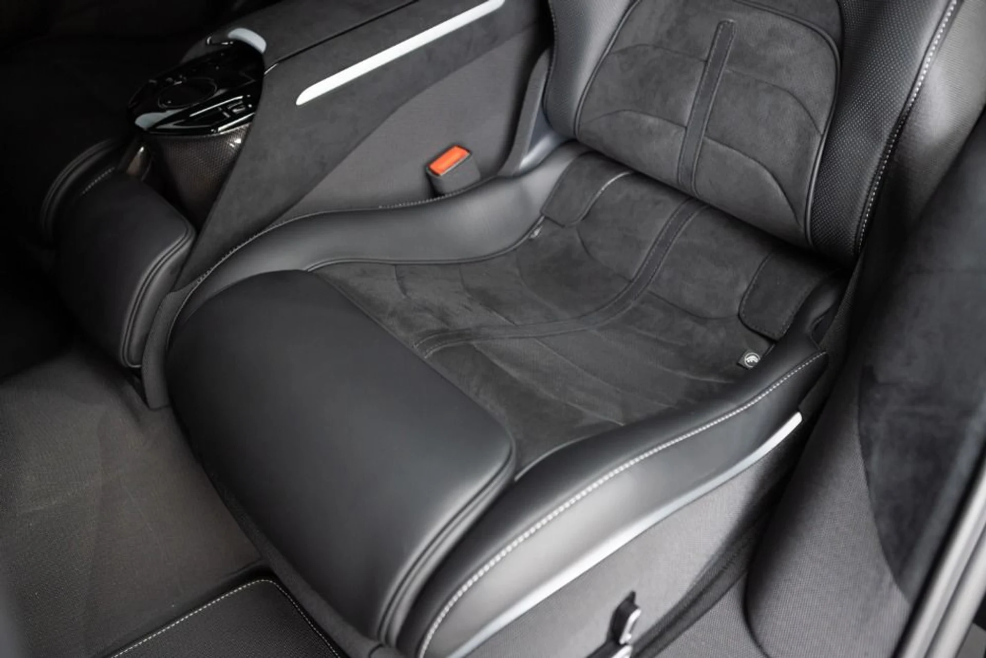 mph056_390254809_Used_2025_Ferrari_Purosangue_f56c779e4c