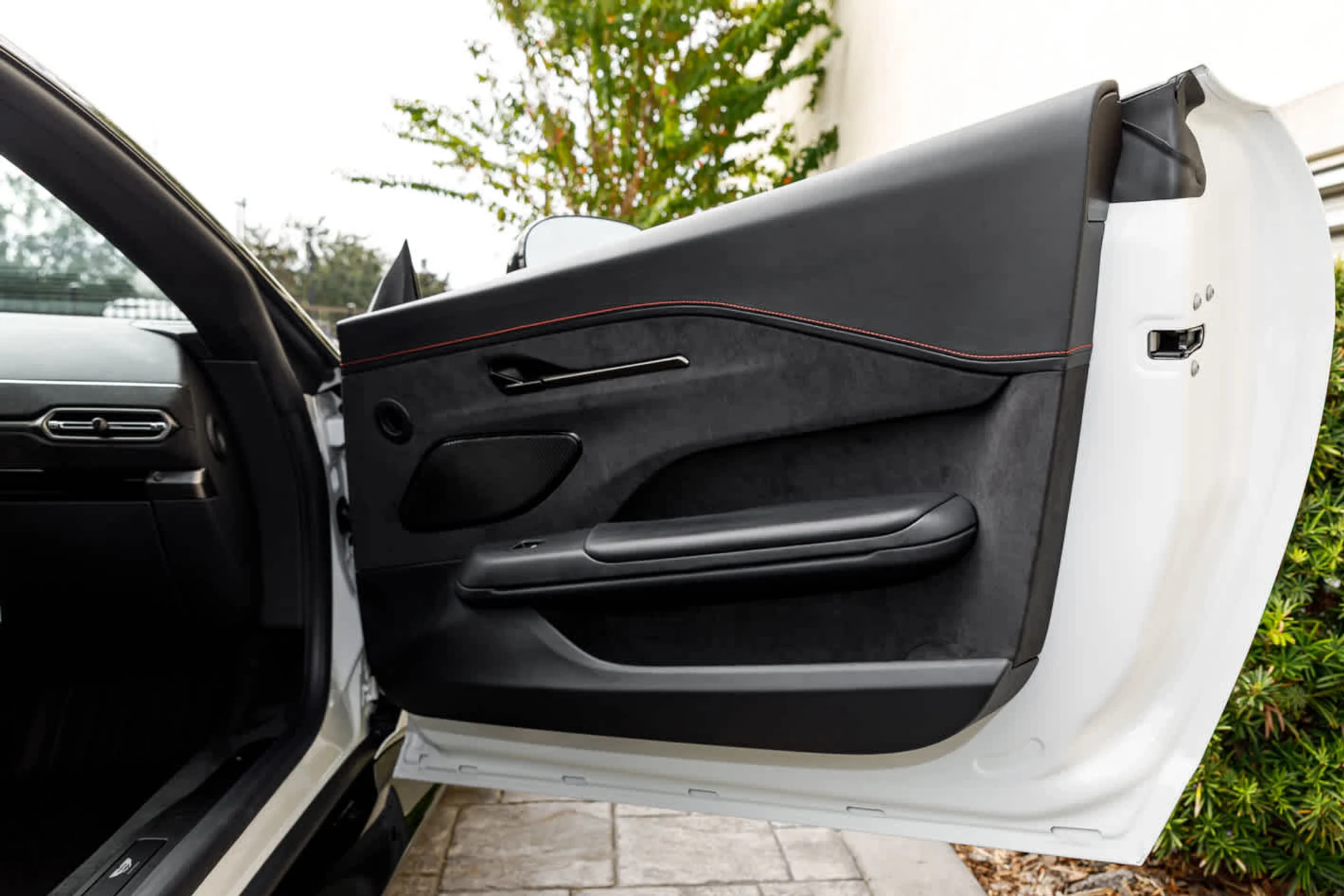 mph056_393311748_57_4319919527