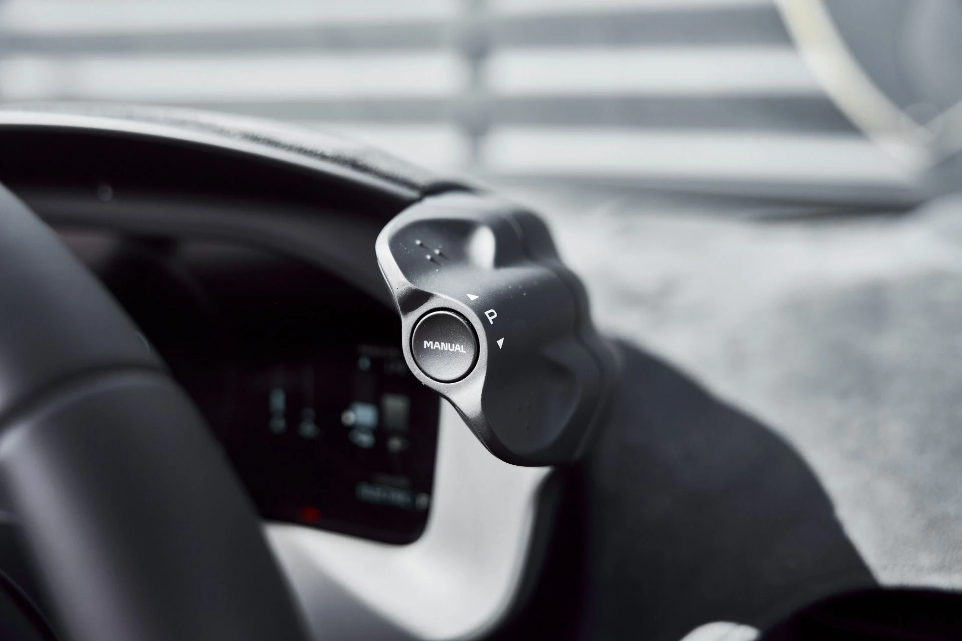 mph056_3978504536_Used_2025_Mc_Laren_Artura_Performance_1772246942_c4f0488b8d