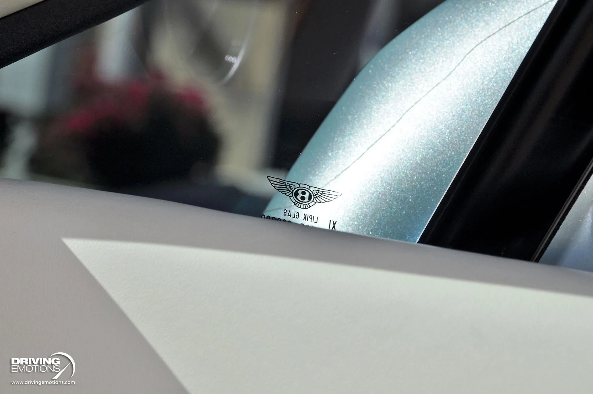 mph056_4032181827_886_p57_l_46faa32b67