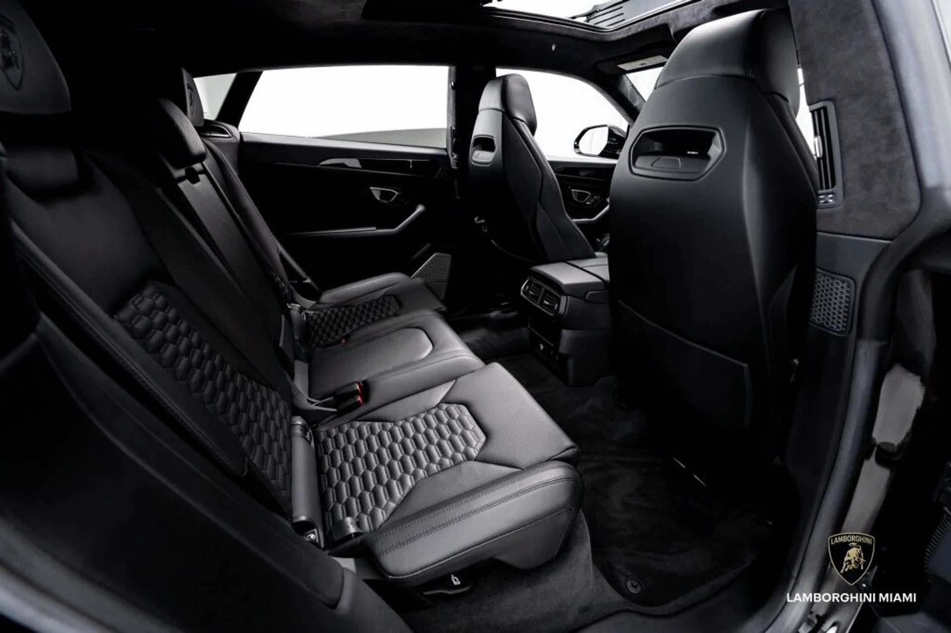 mph056_4040975269_d3111cb721031a02cb528d713c54305d_6bf5abb494