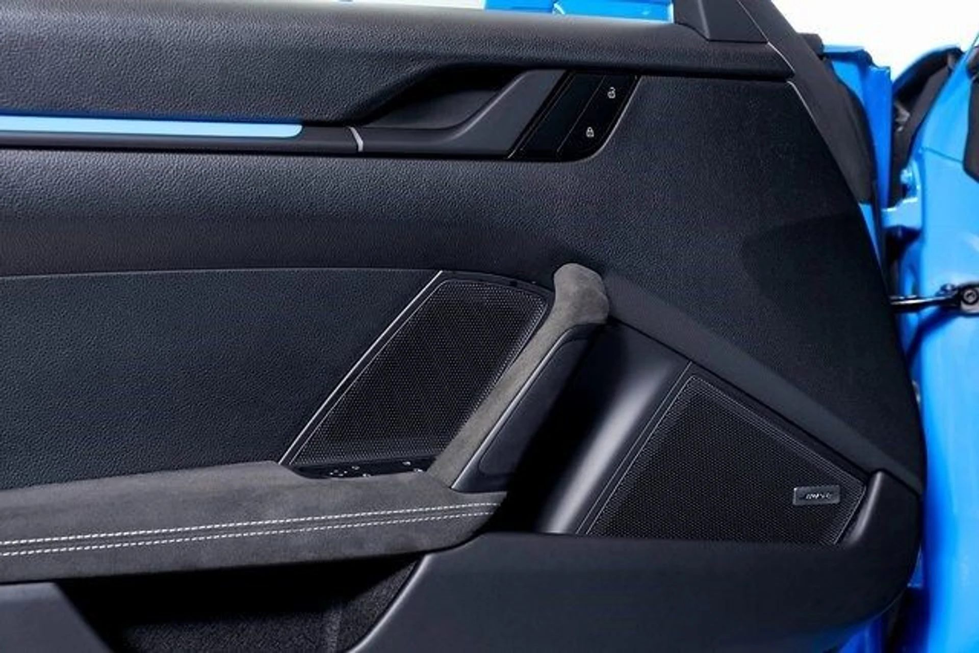 mph056_4054091753_ddc5f836b5a4090901731a5f5ea48c21x_a9f45f37d3