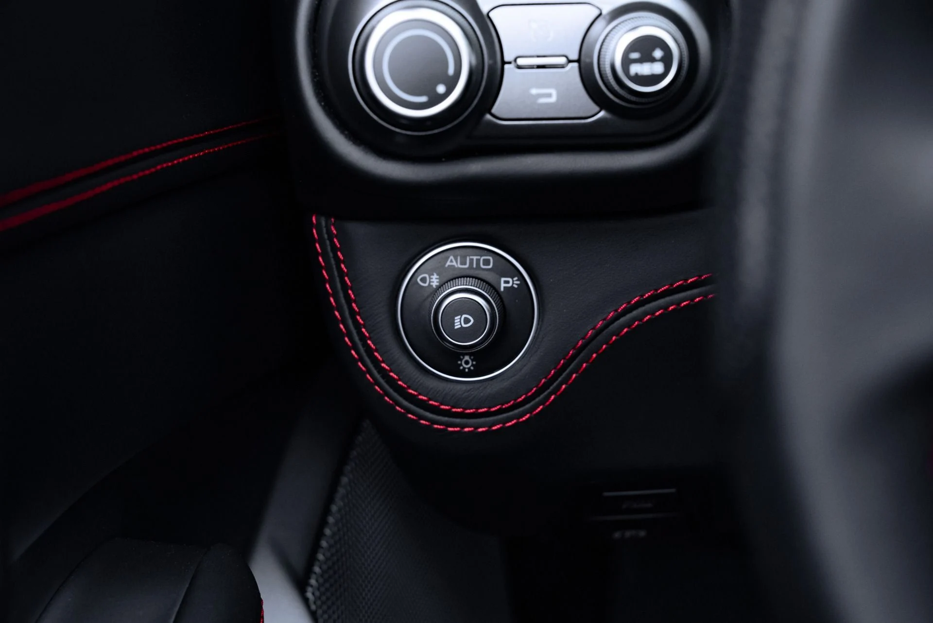 mph056_4055923345_Used_2022_Ferrari_Portofino_M_1773357506_3918719200