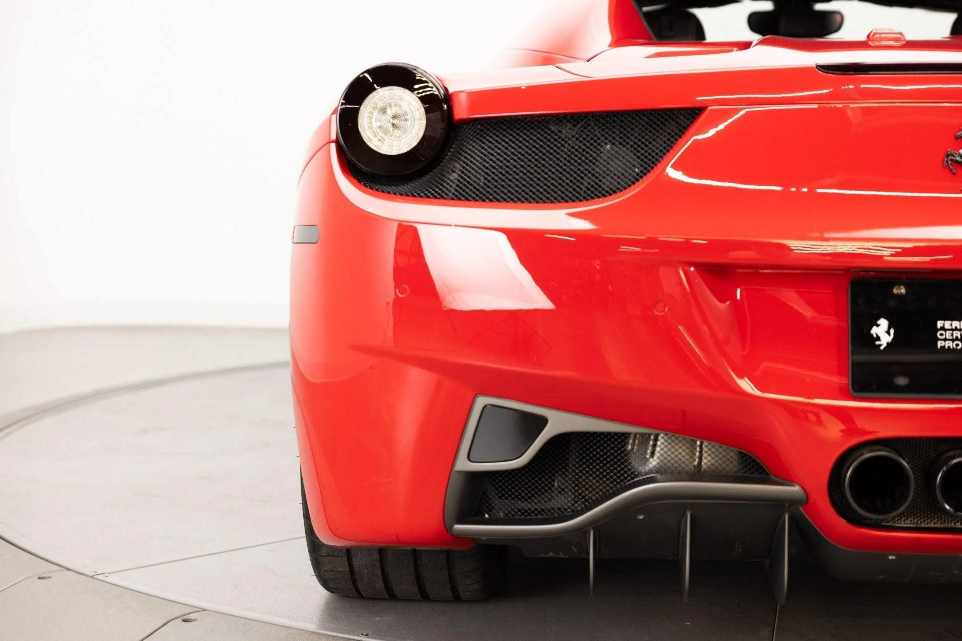 mph056_4062176084_Used_2014_Ferrari_458_Spider_1791985664_9f21b6f88c
