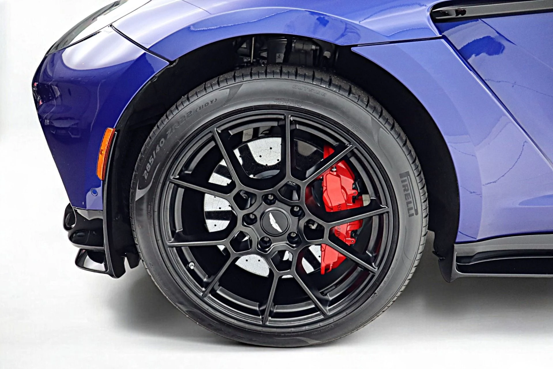 mph056_4067263543_Used_2023_Aston_Martin_DBX_707_2c10231227
