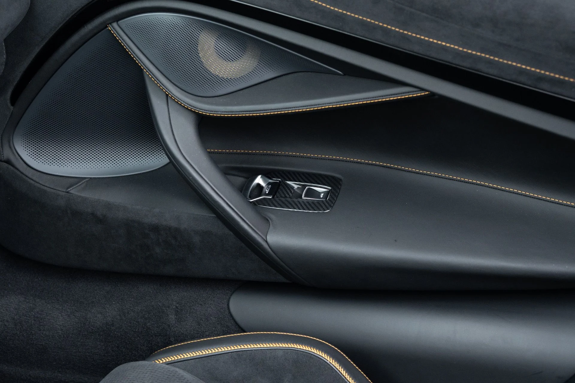 mph056_4071297754_Used_2022_Mc_Laren_720_S_Spider_Performance_1776703279_20776ca9e5