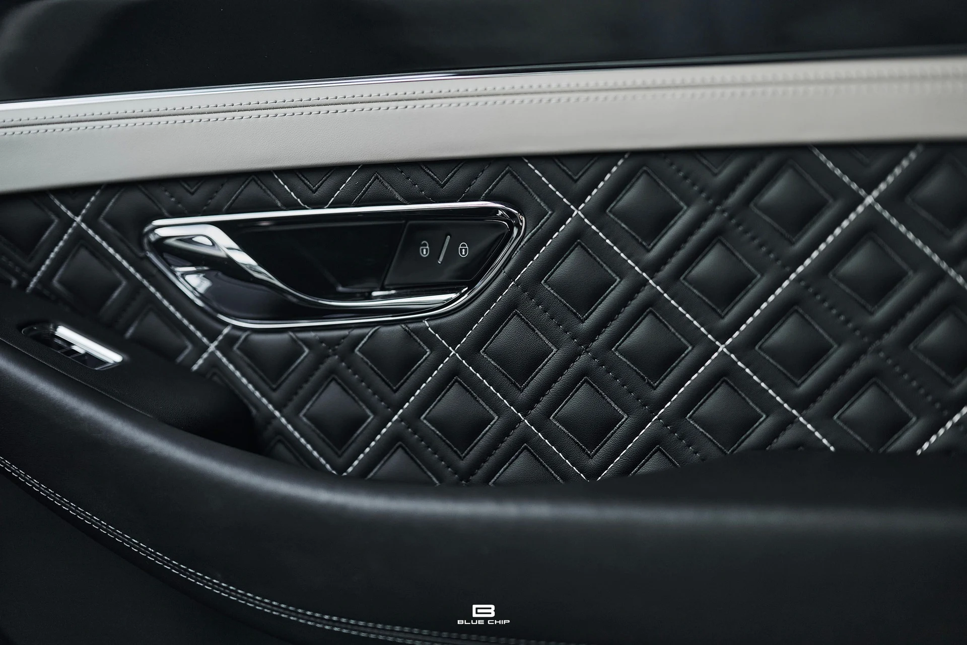 mph056_4077011783_69bb1a6531e12c8332397ba6_DSC_7349_a3e59f9c01